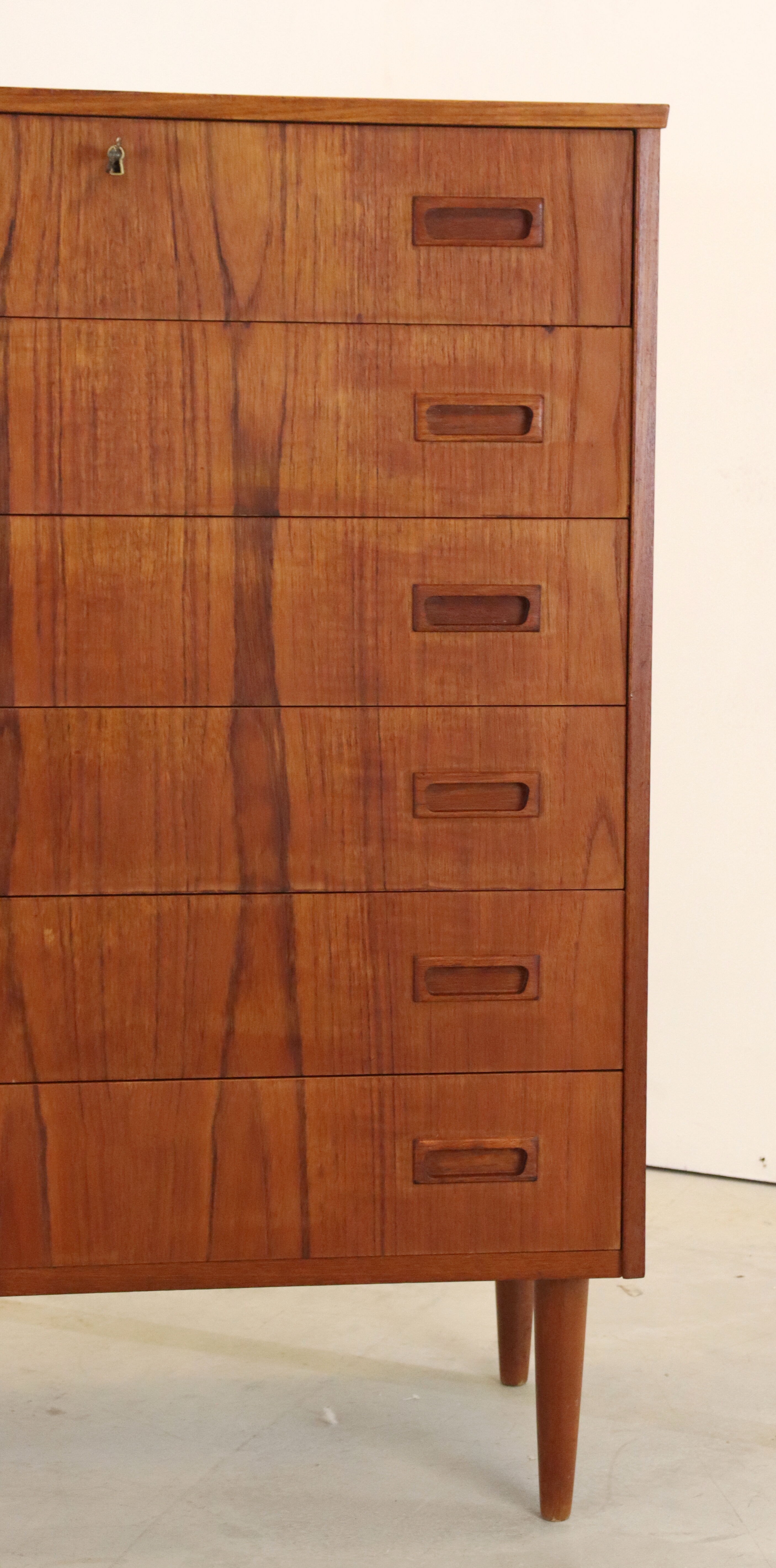 Danish high chest of drawers 'Skellebjerg' - Danish design mid century modern