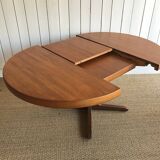 Baumann dining table in teak.