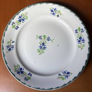 Ensemble de 4 assiettes à dessert anciennes Terre de Fer motif floral