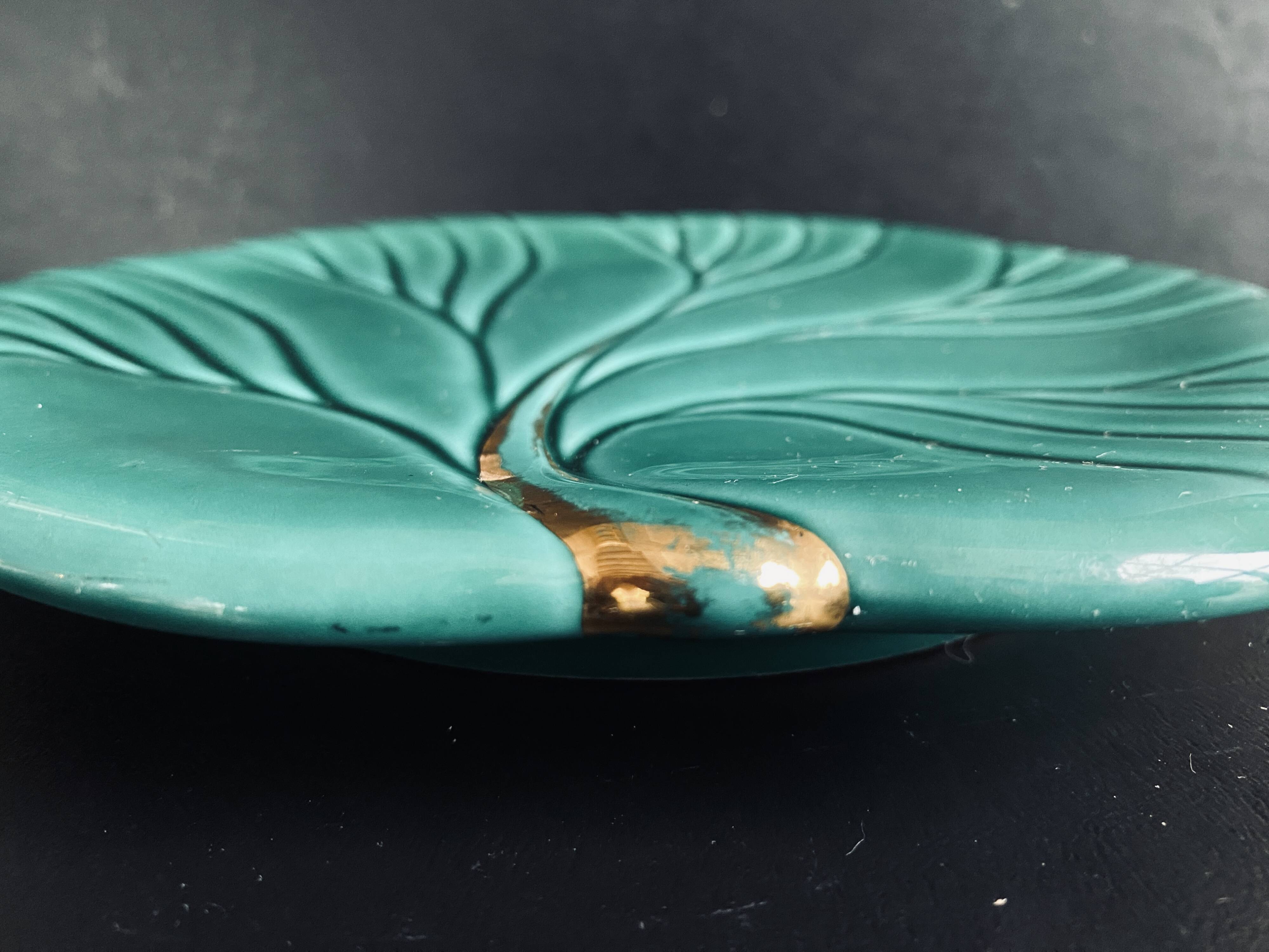 Verceram green vintage trivet