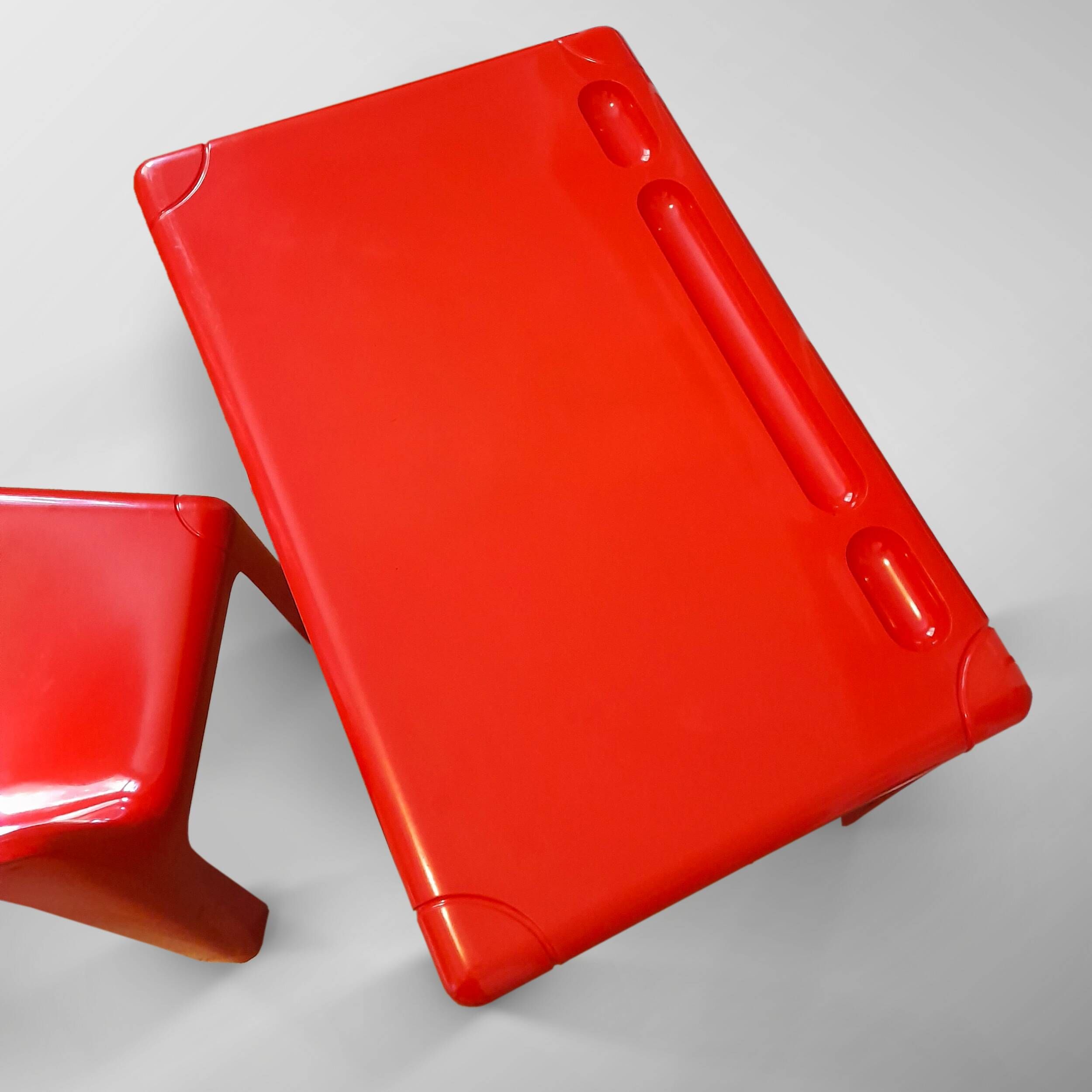 Ozoo 700 Chair and Desk by Marc Berthier for DAN, France, 1970s