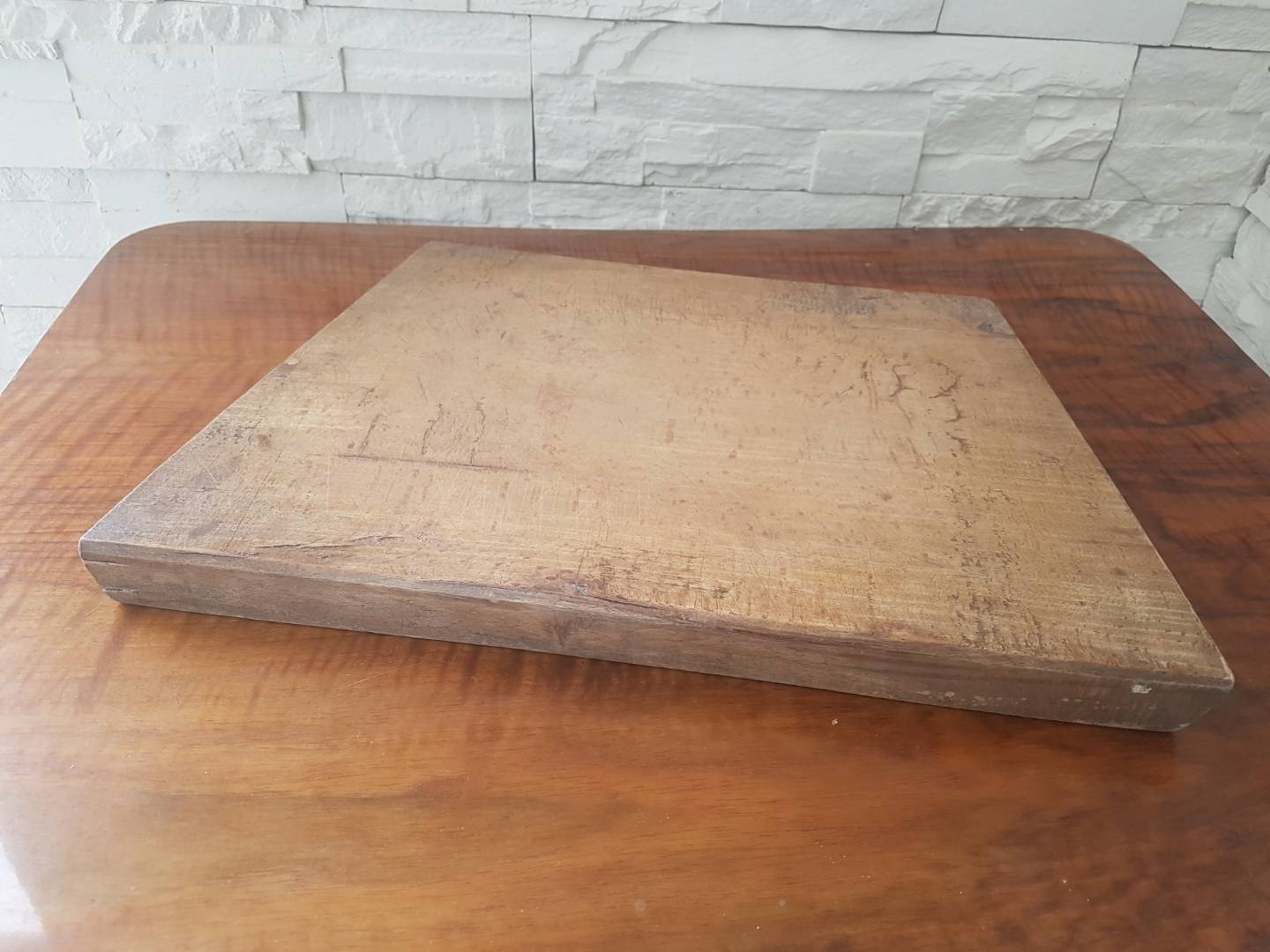 Planche à découper en bois