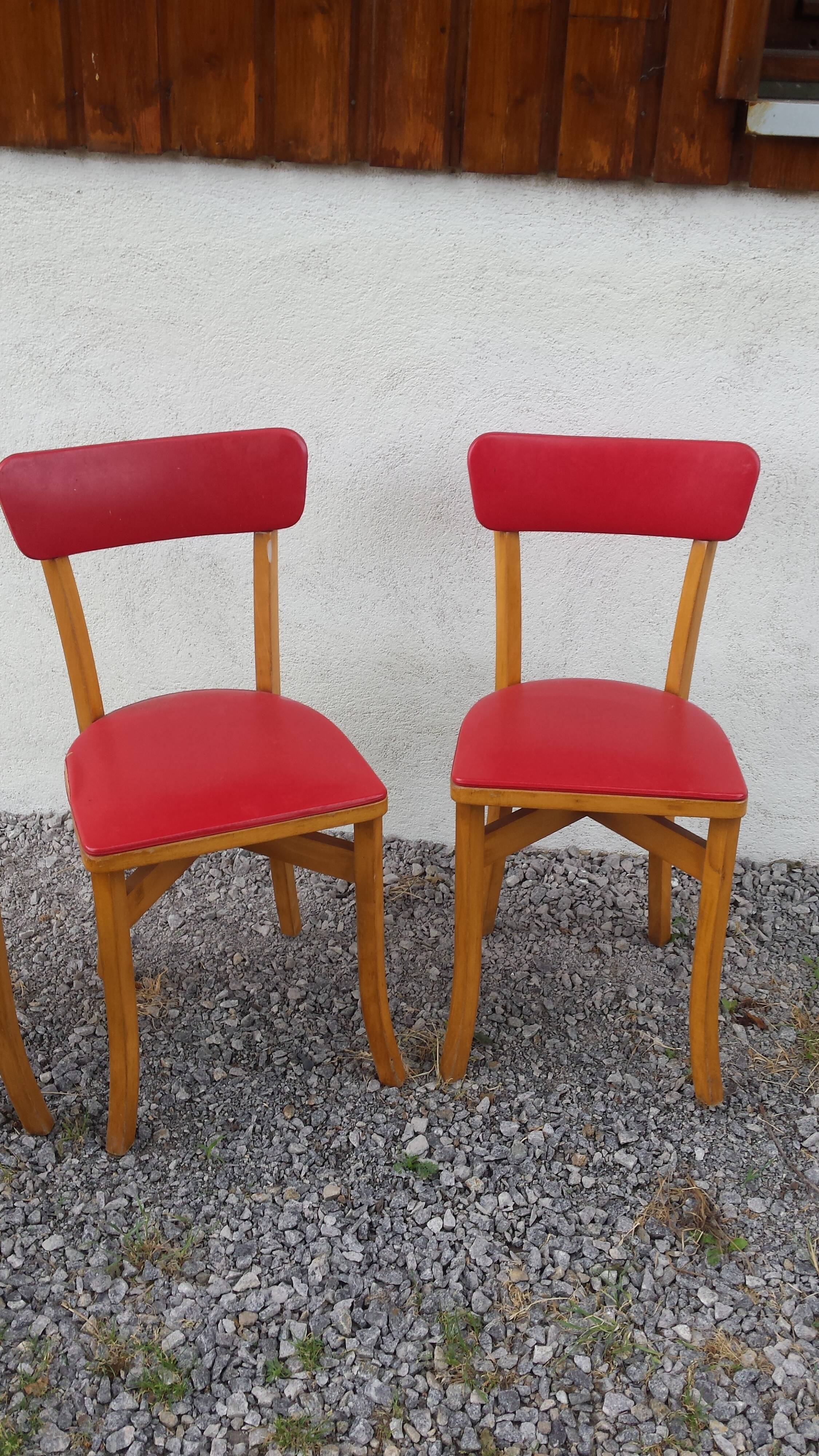 Lot of 4 vintage red chairs