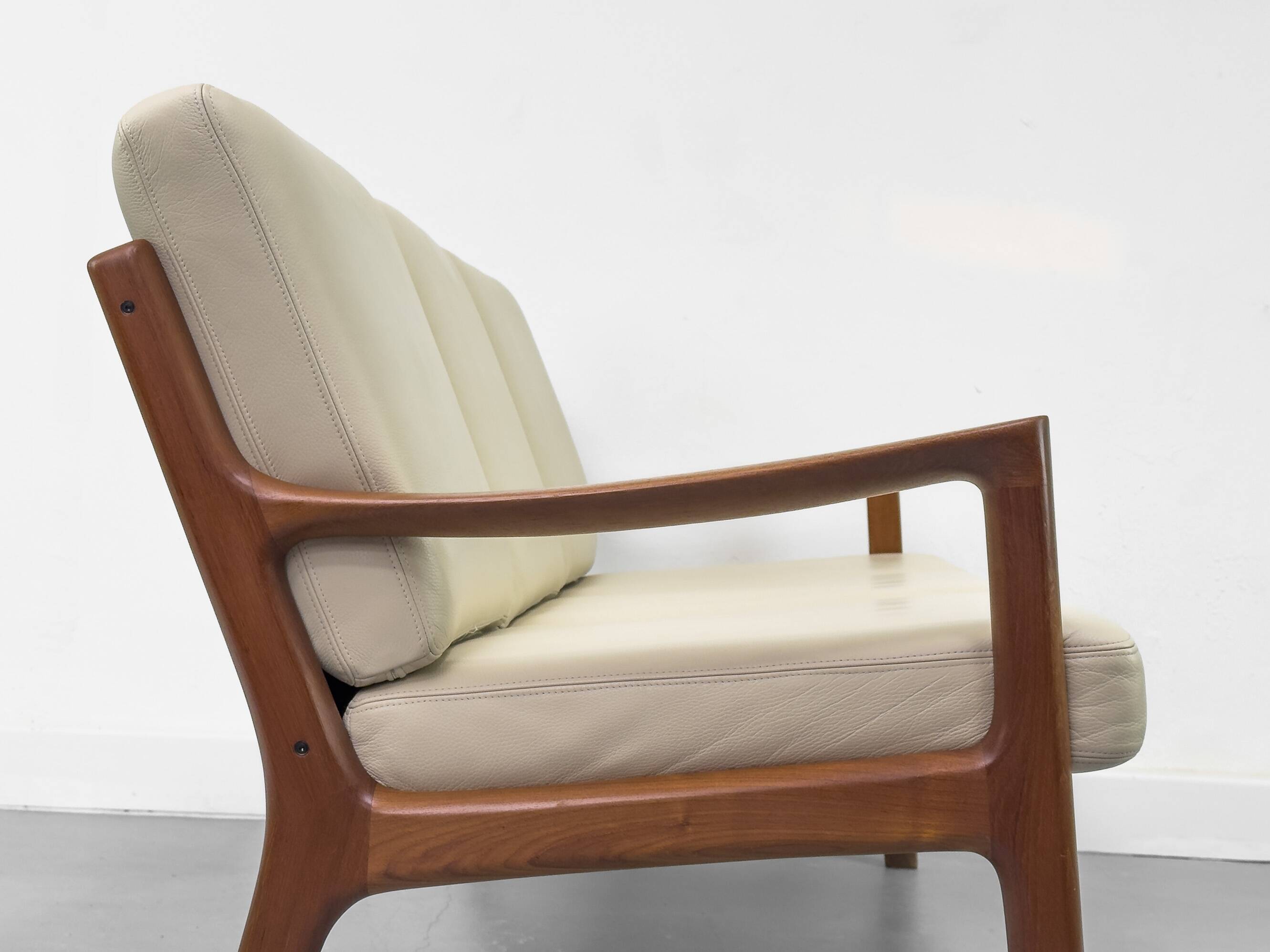 3-Seater Senator Sofa in Leather and Teak by Ole Wanscher for Cado, 1977