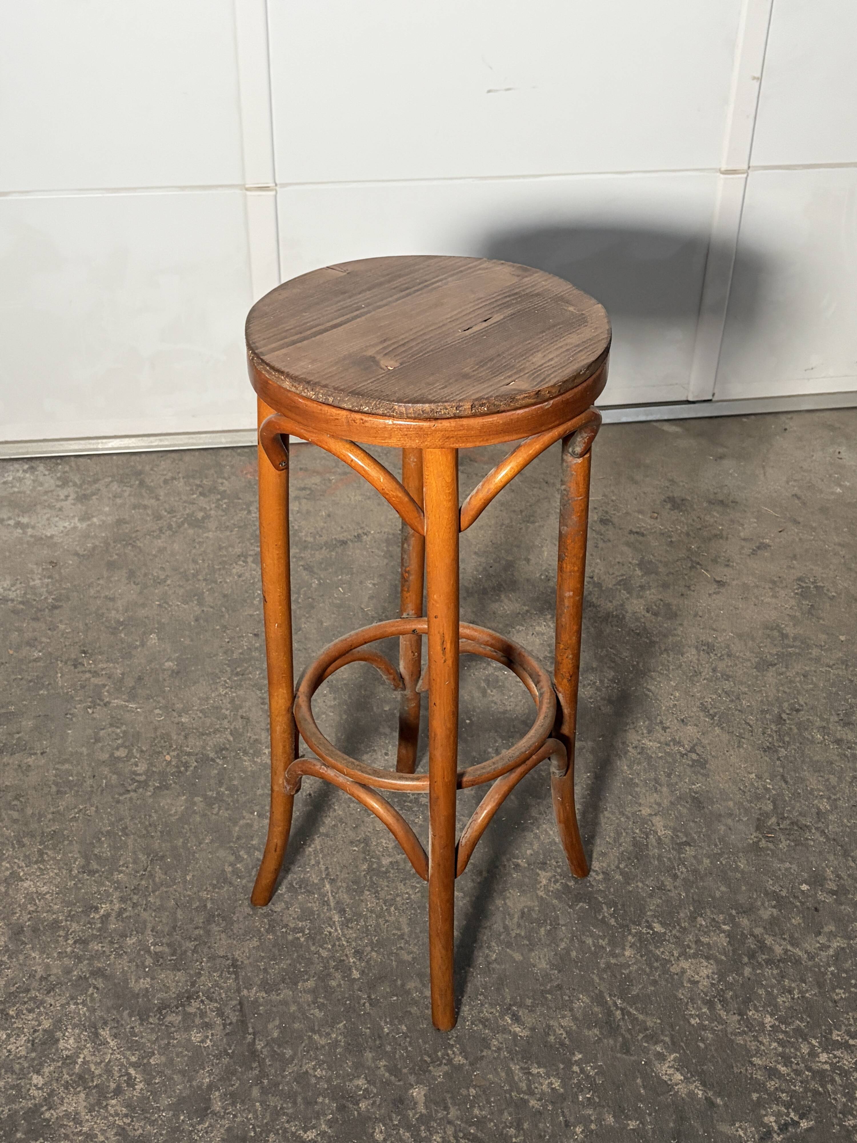 Bistro bar stool