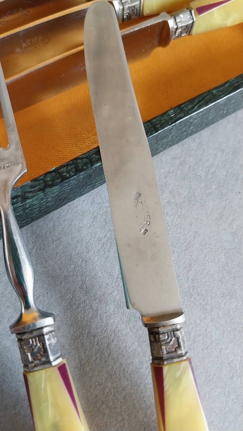 Antique dessert cutlery set