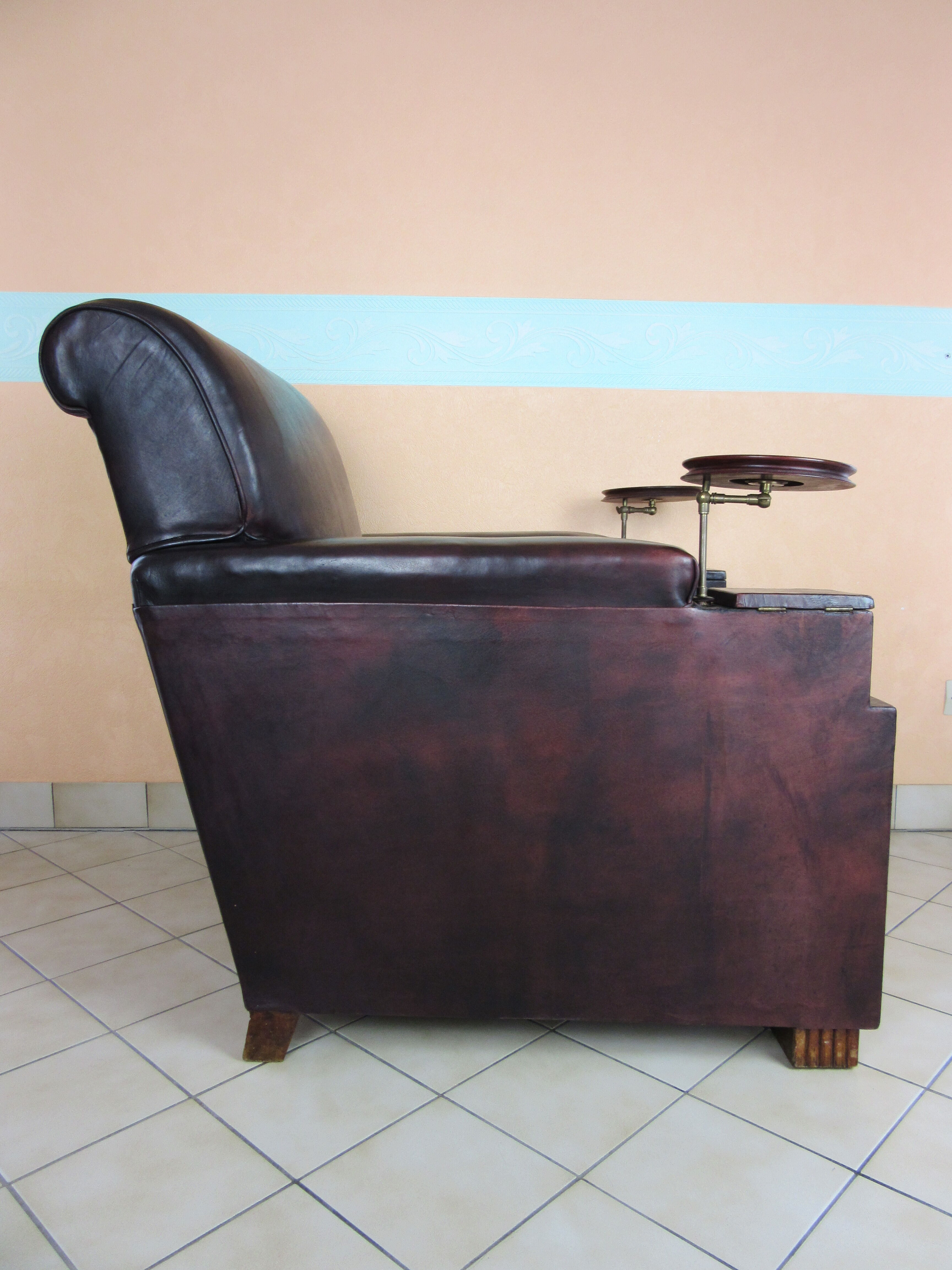 Fauteuil dandy ancien en cuir