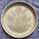Flat stoneware plates decorated with vintage country flower 1960