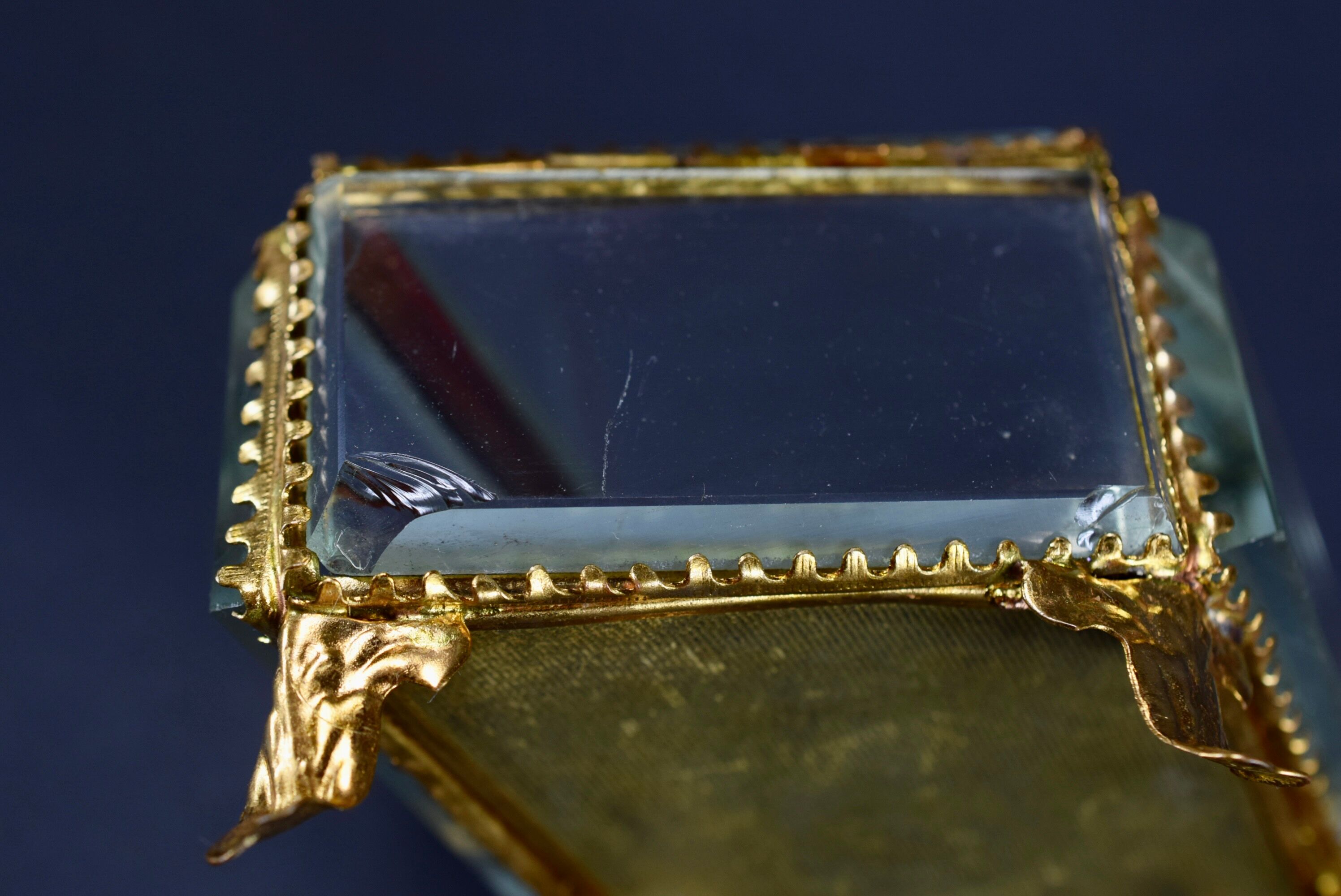 Jewelry box 1900 in beveled glass and brass