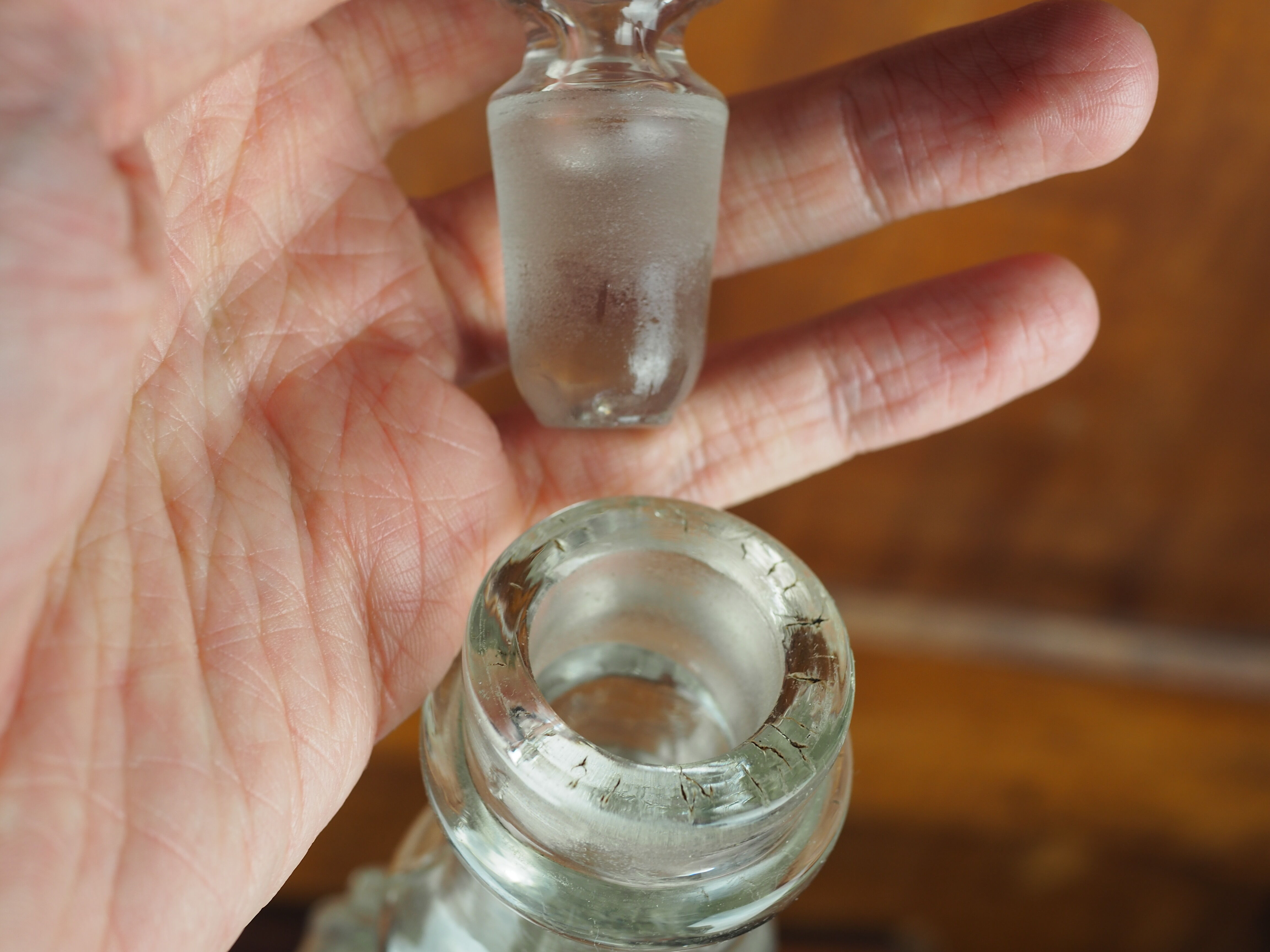 Glass decanter - early XXth