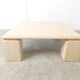 Table basse en travertin années 1970, Italie