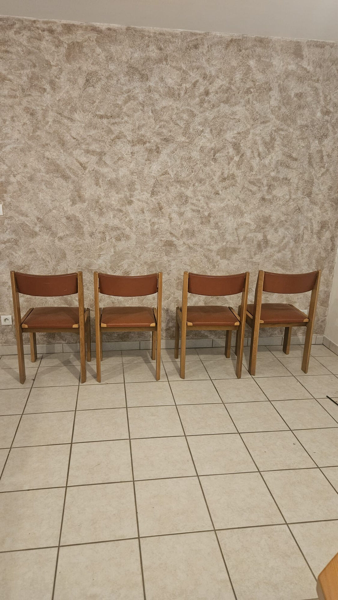 4 chaises Luigi Gorgoni
