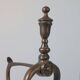 Paire de chenets en laiton au design zoomorphe vintage.
