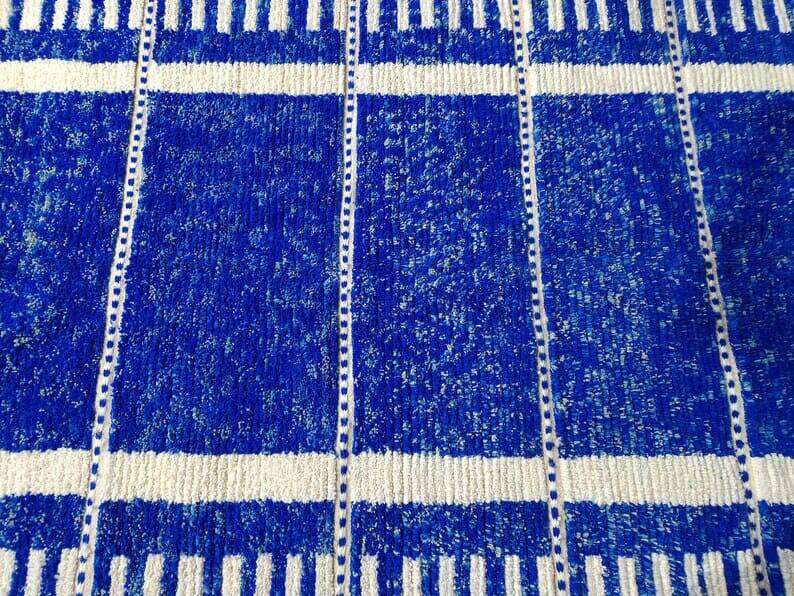 Traditional handmade Berber rug, size 100 x 200 cm