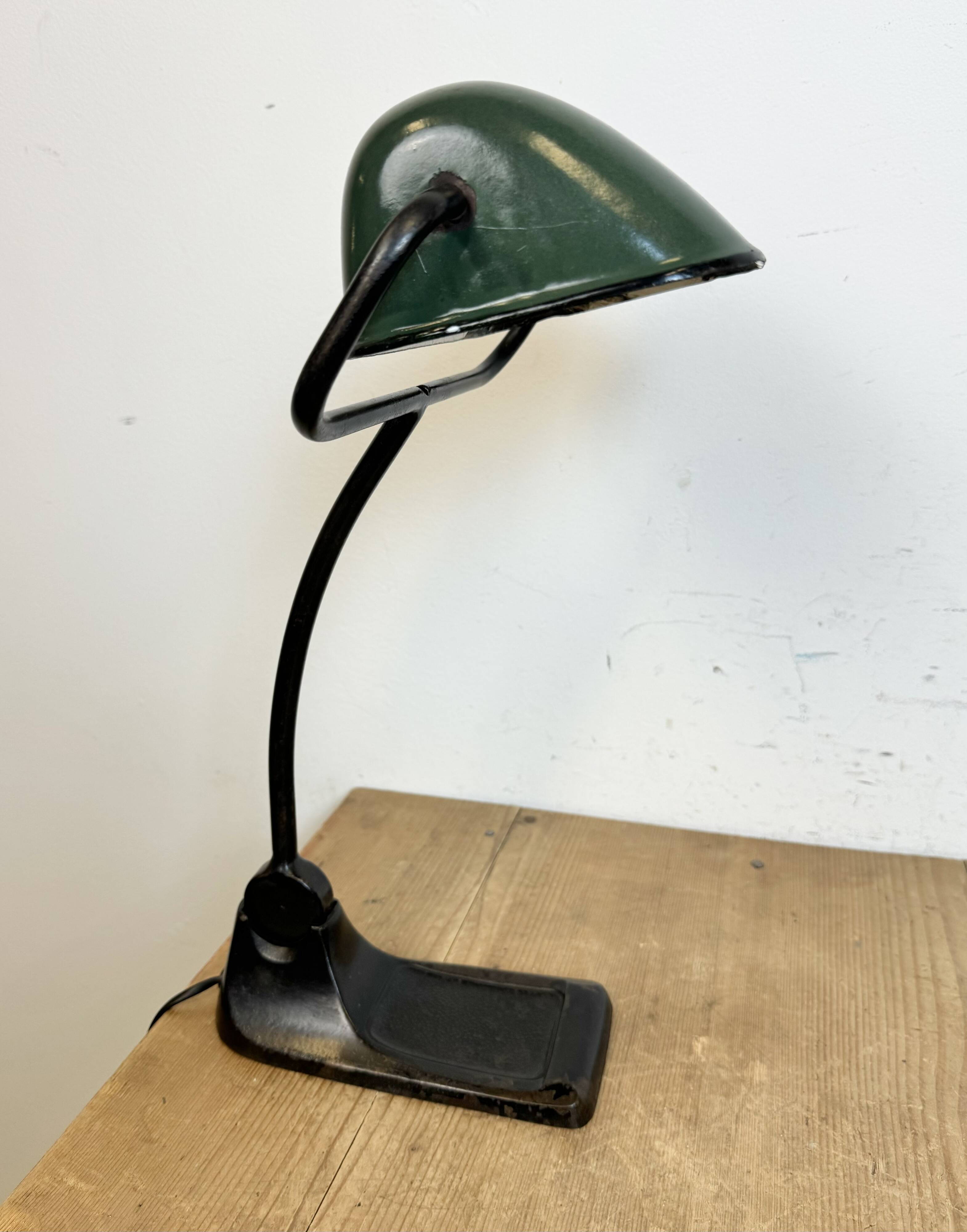 Lampe de Banque Vintage en Émail Vert de BUR, 1930s