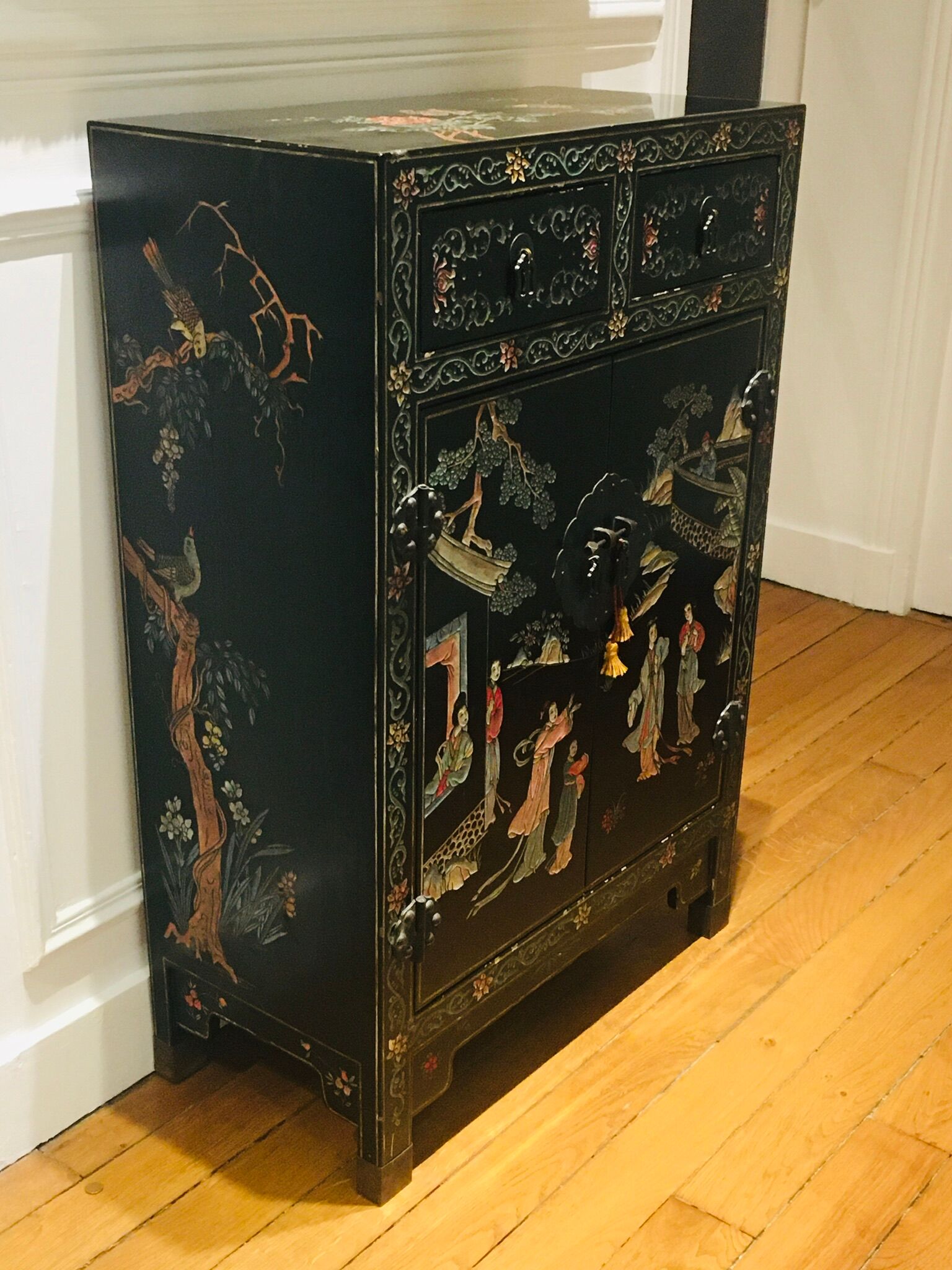 Cabinet in Coromandel's laque, China, circa 1900