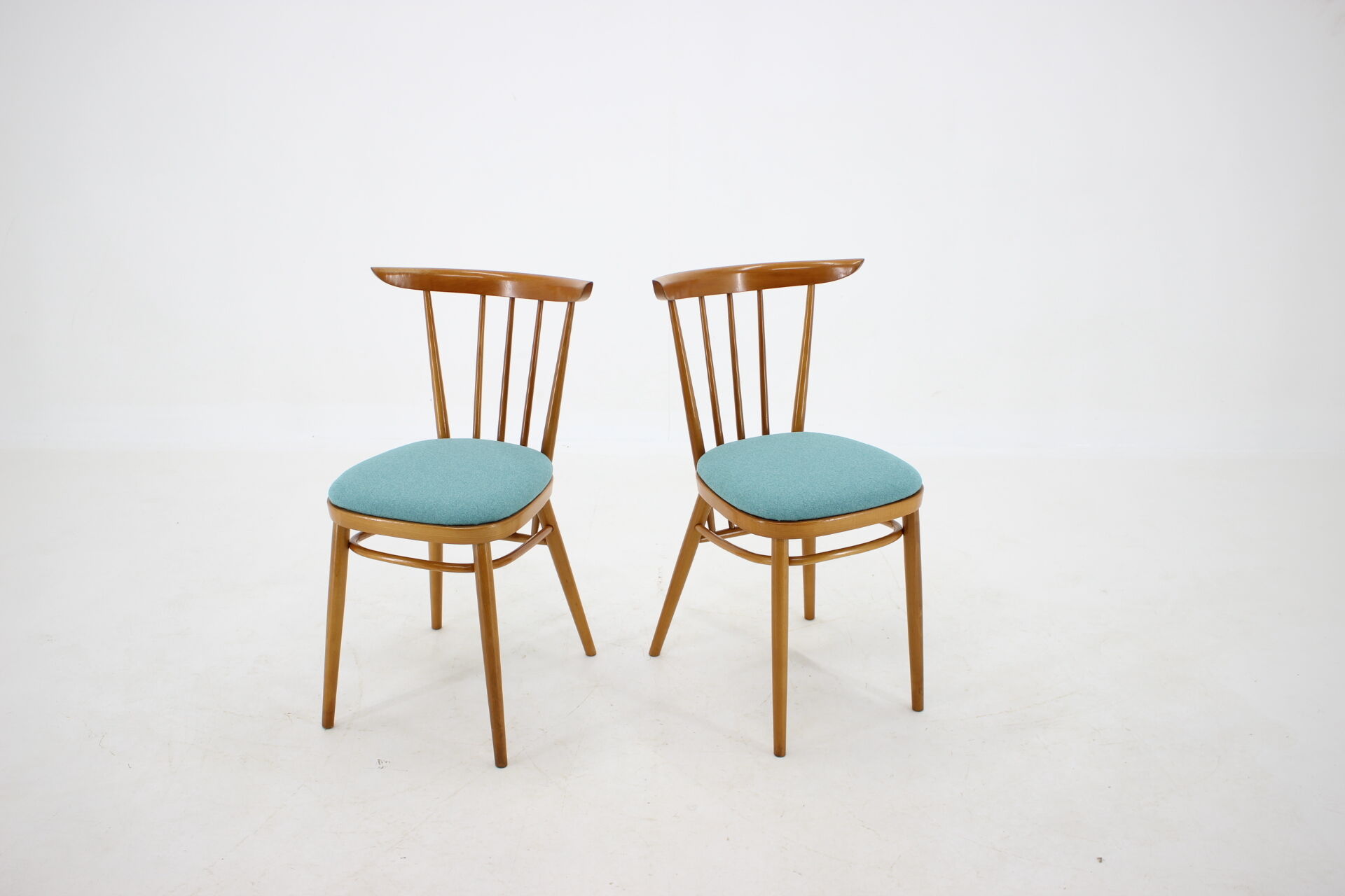 Set of four dining chairs by Tatra, Czechoslovakia 1960