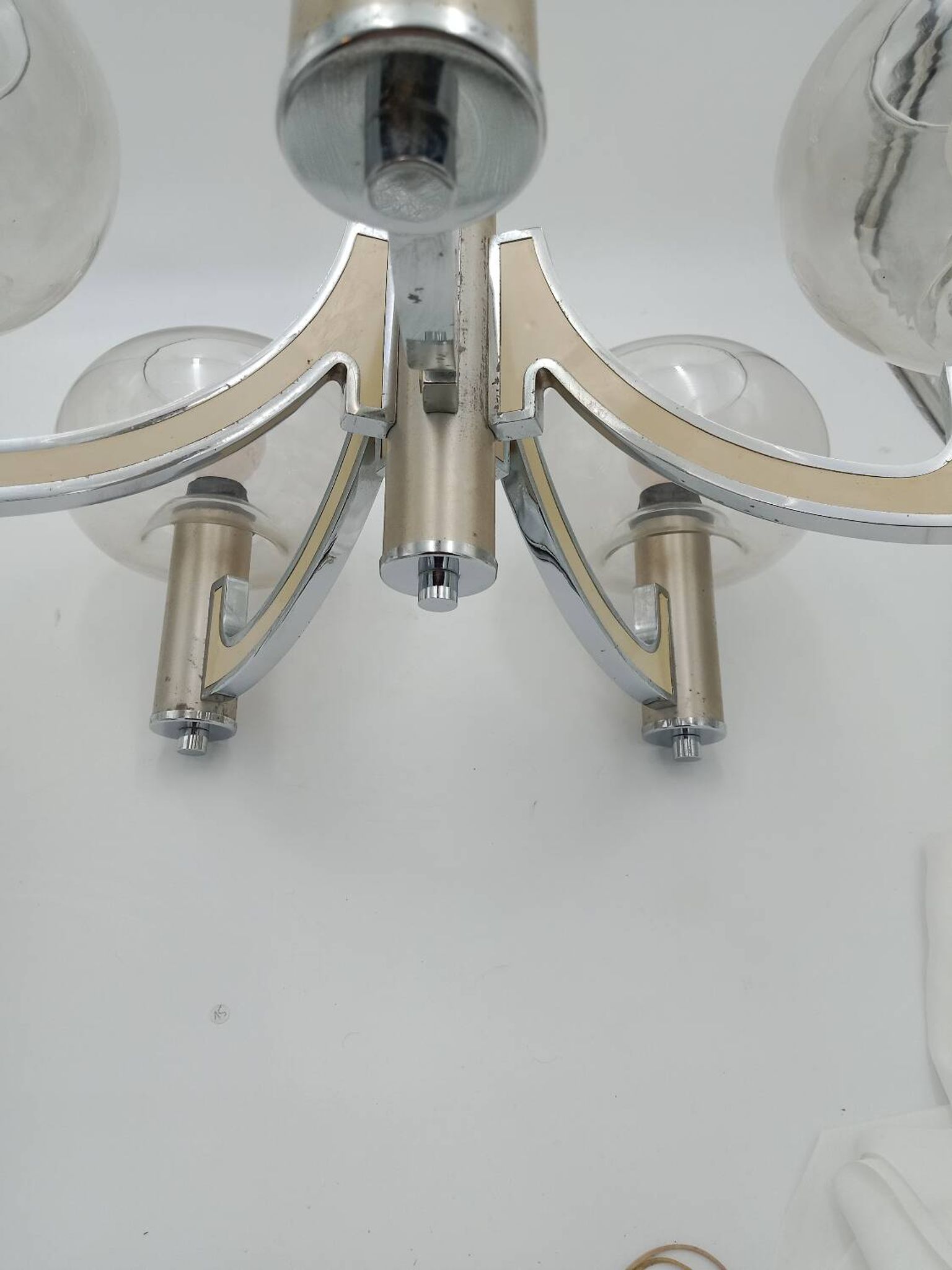 Chrome 5-light chandelier