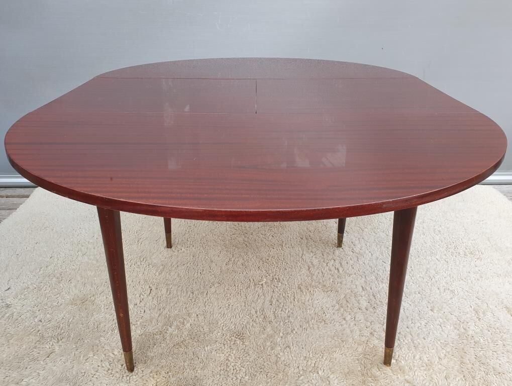 Extendable table mahogany lacquered 1960 butterfly extensions