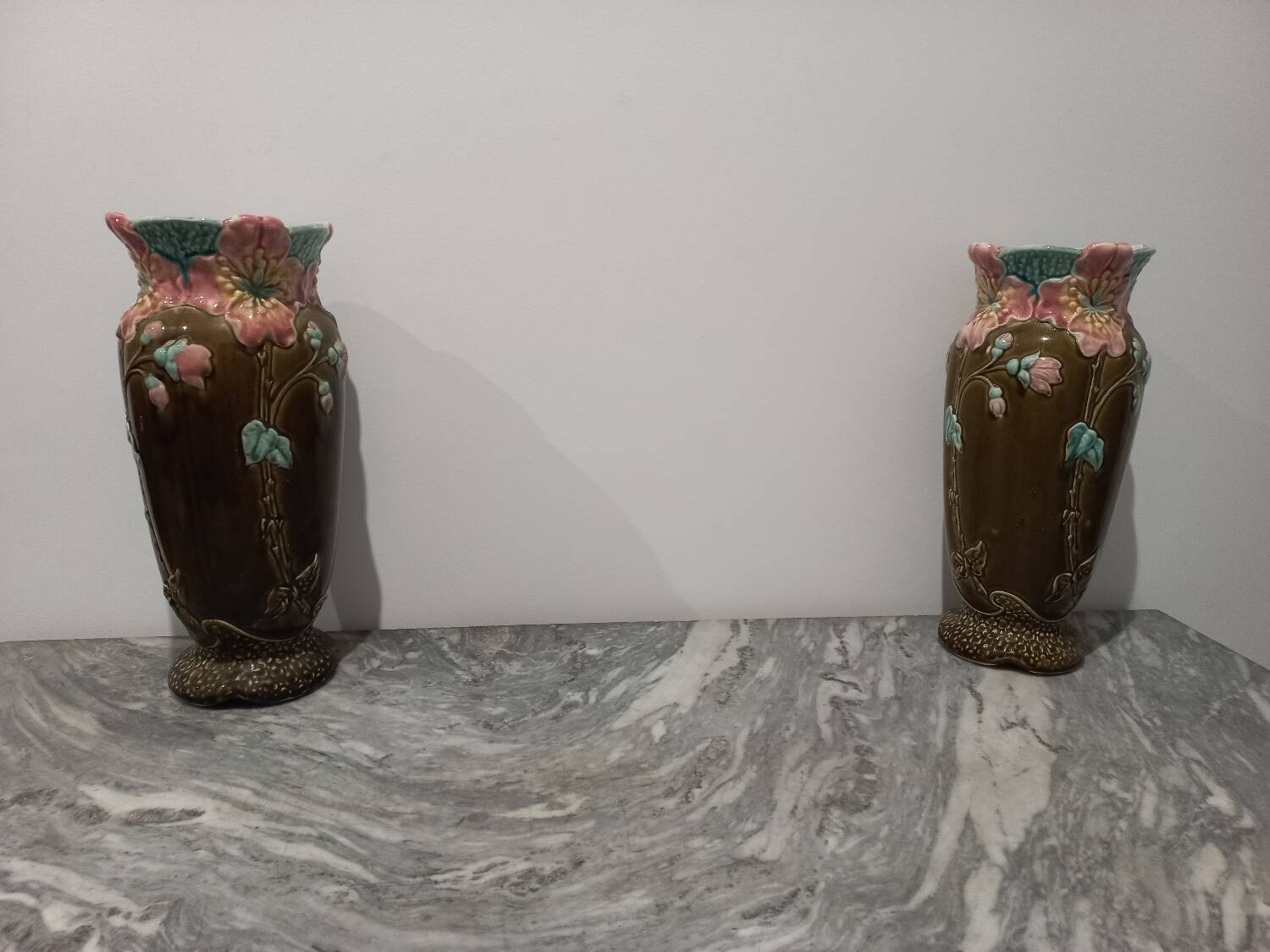 set of 2 art deco vases