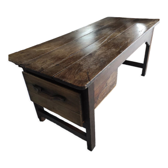 Farmhouse table