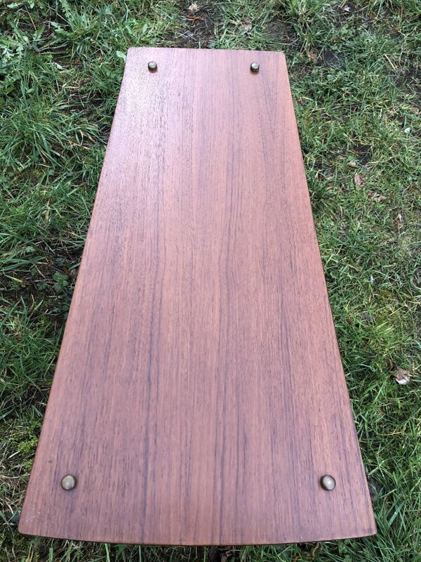 Table basse teck avec porte revue années 60