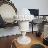 Albatre lamp and its globe