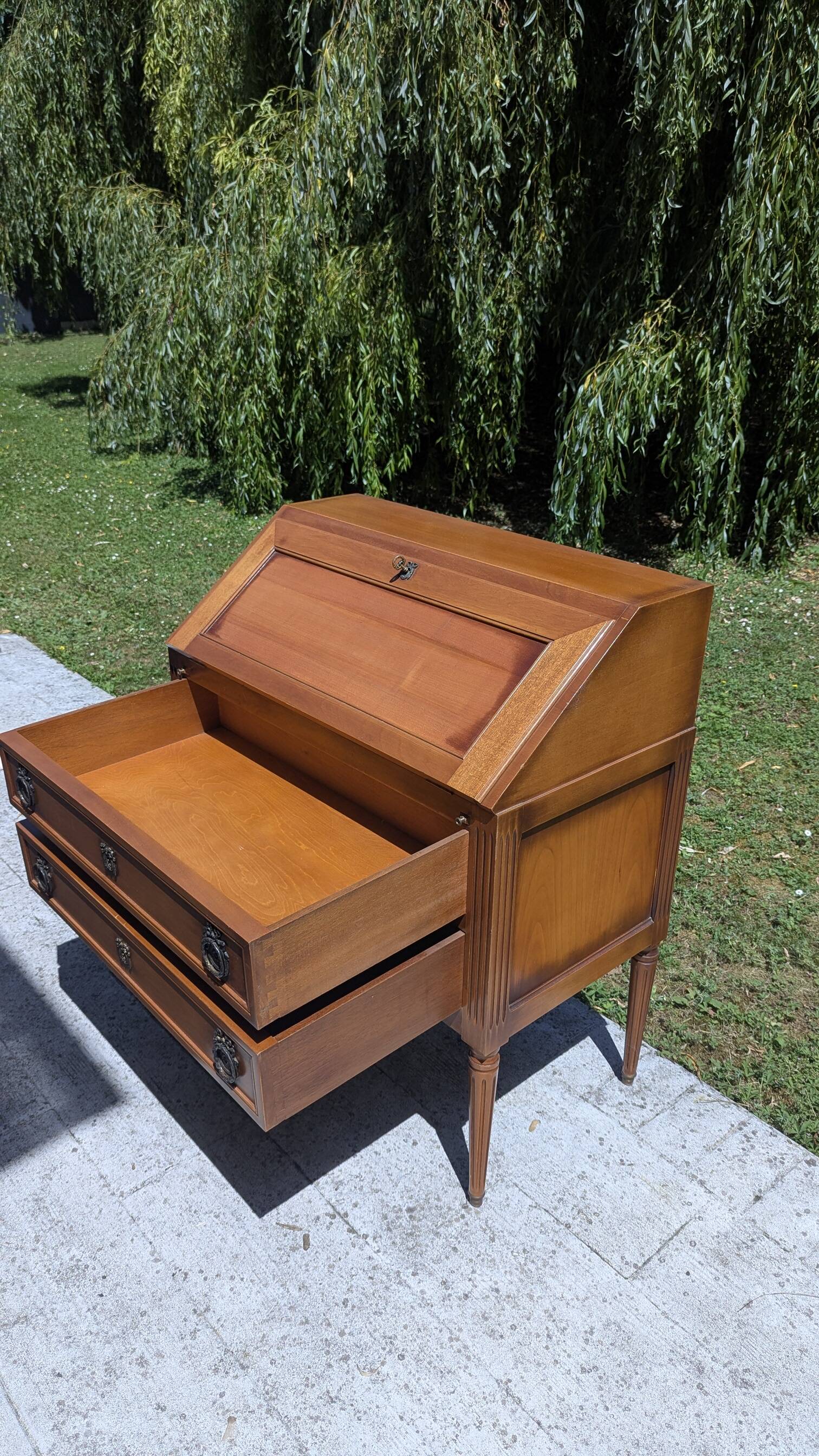 Slope secretary / Louis XVI style desk in wood – Very good condition