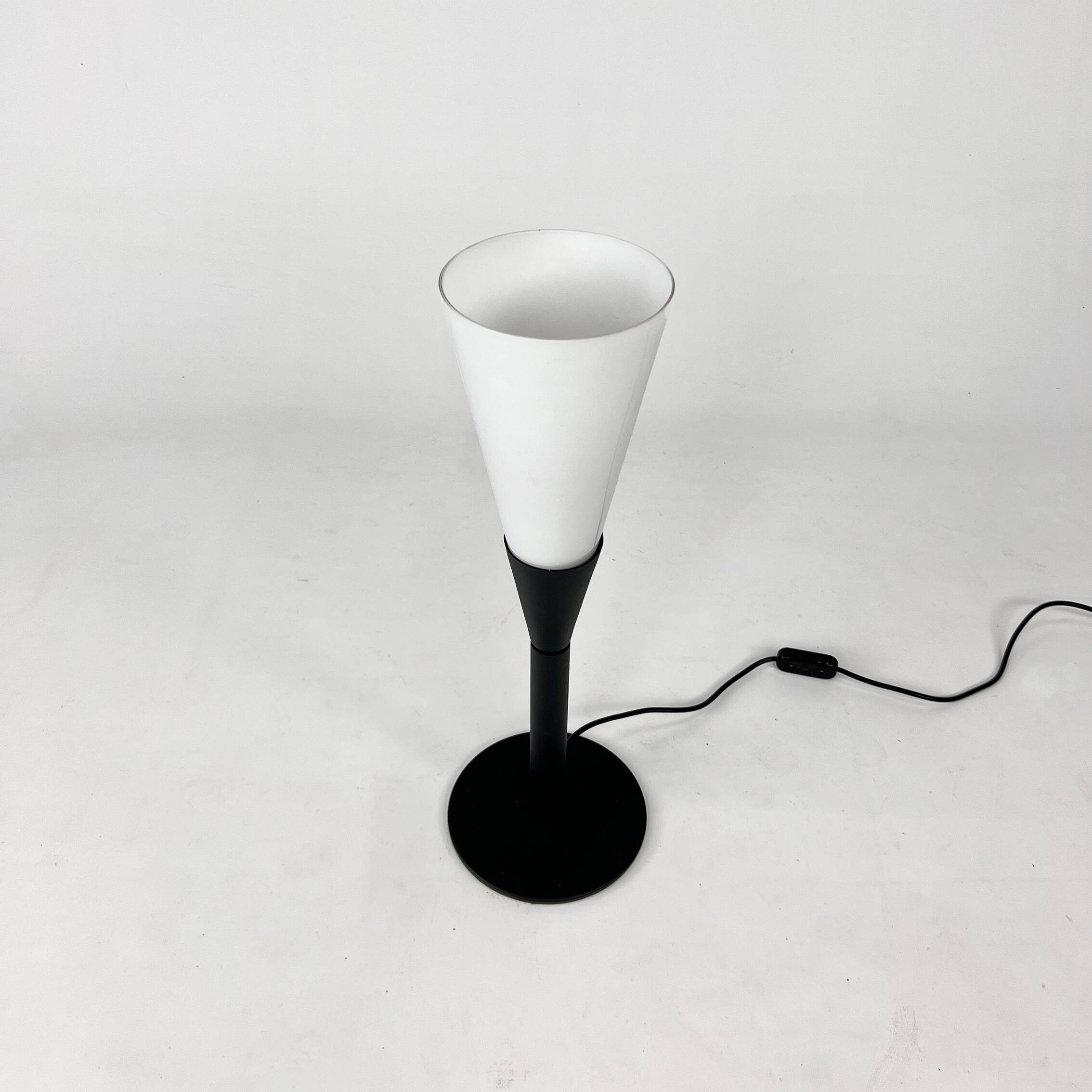 Lampe de table postmoderne, Italie, années 1980