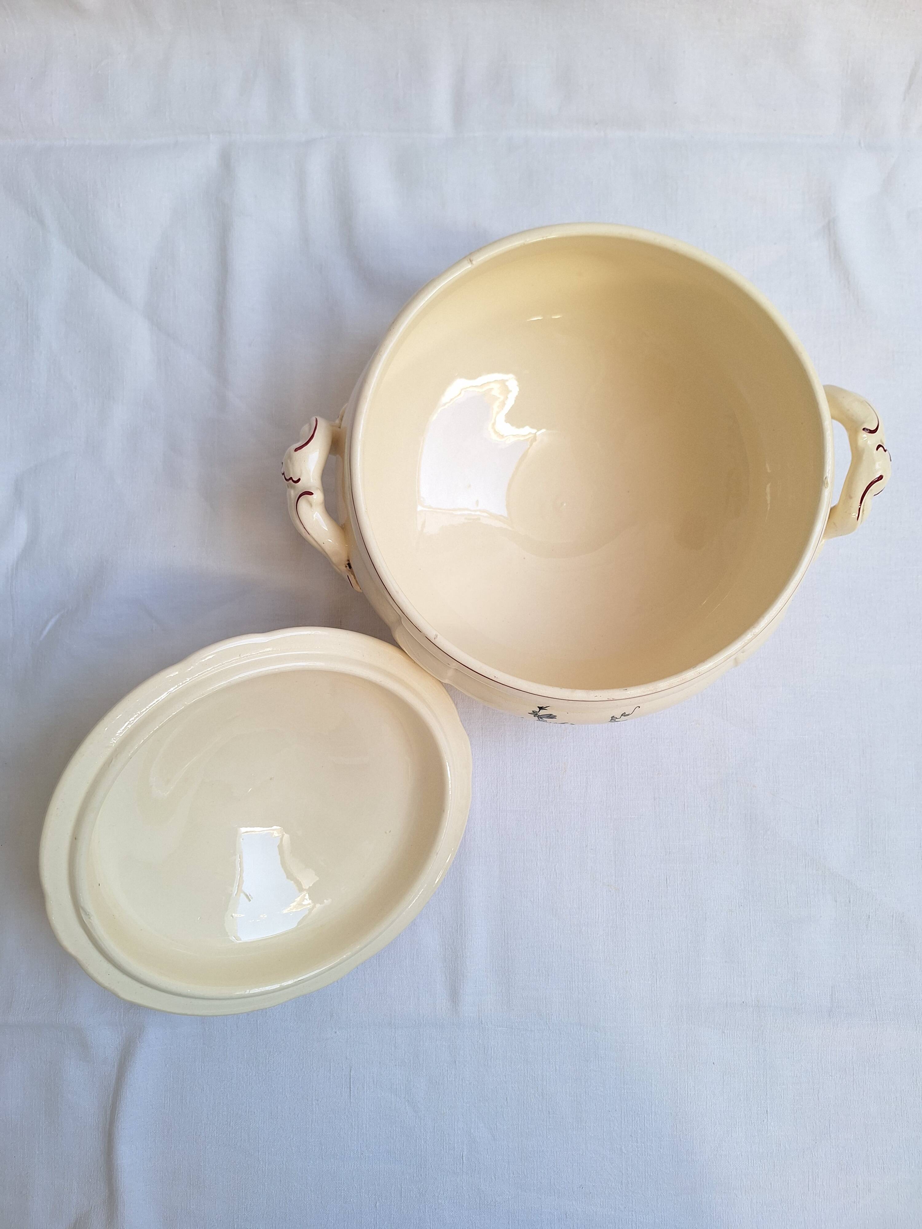 Soup tureen Digoin Sarreguemines Model Lorraine