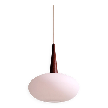 Scandinavian pendant light in teak and white opaline, Louis Kalff, Philips, 1960.