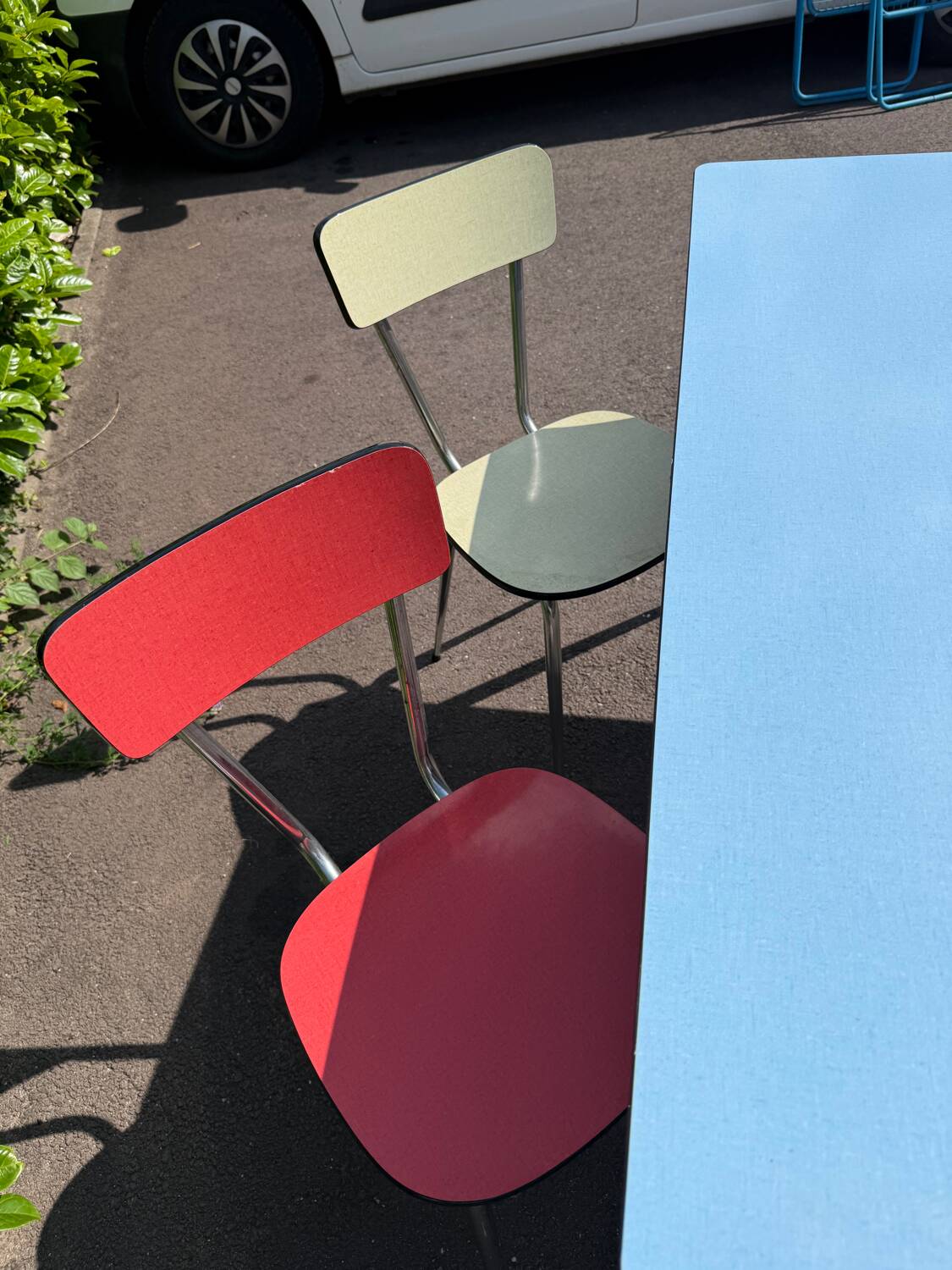 Vintage 70s Formica chair with table