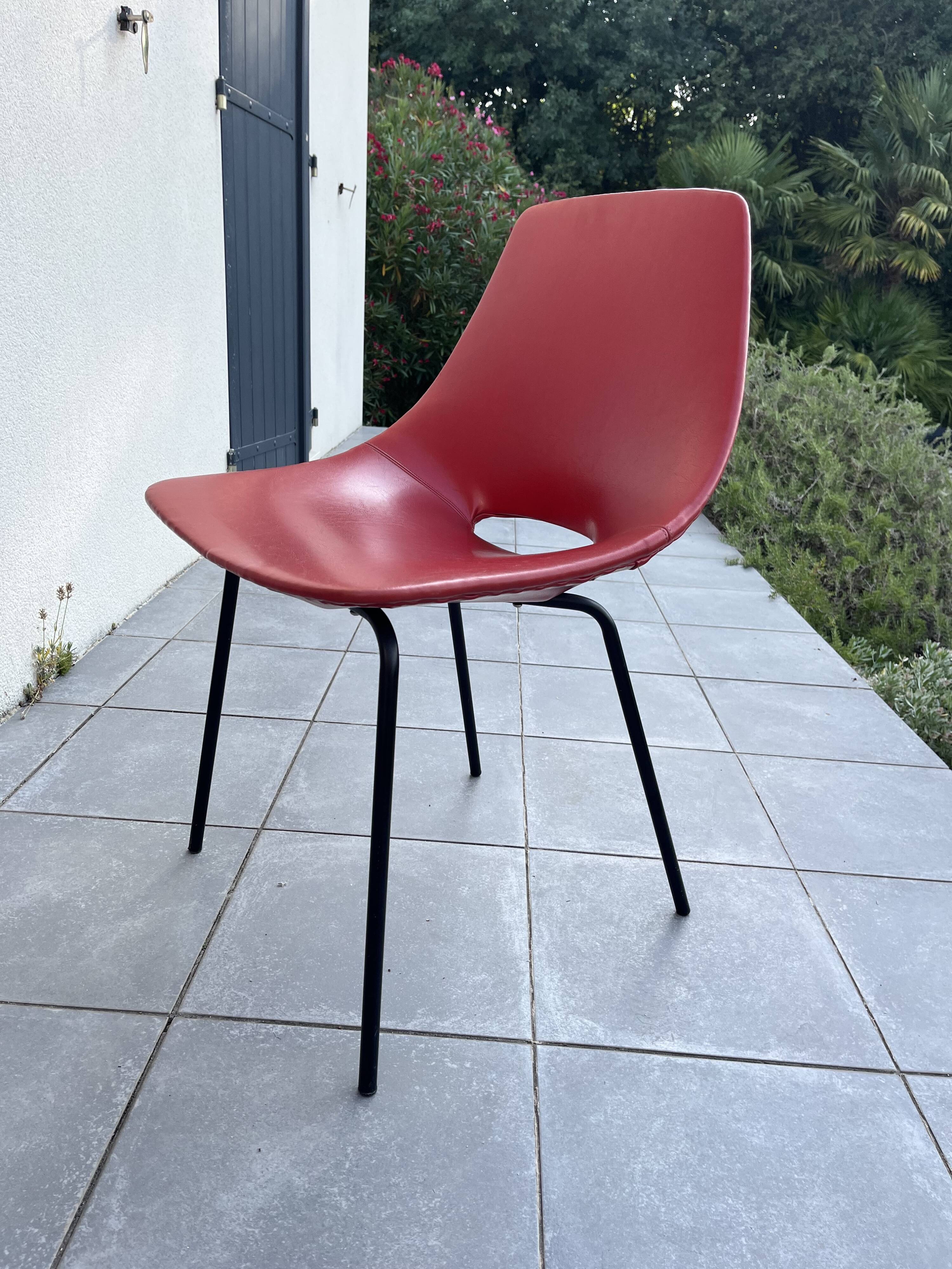Tonneau chair by Pierre Guariche for Steiner 1960