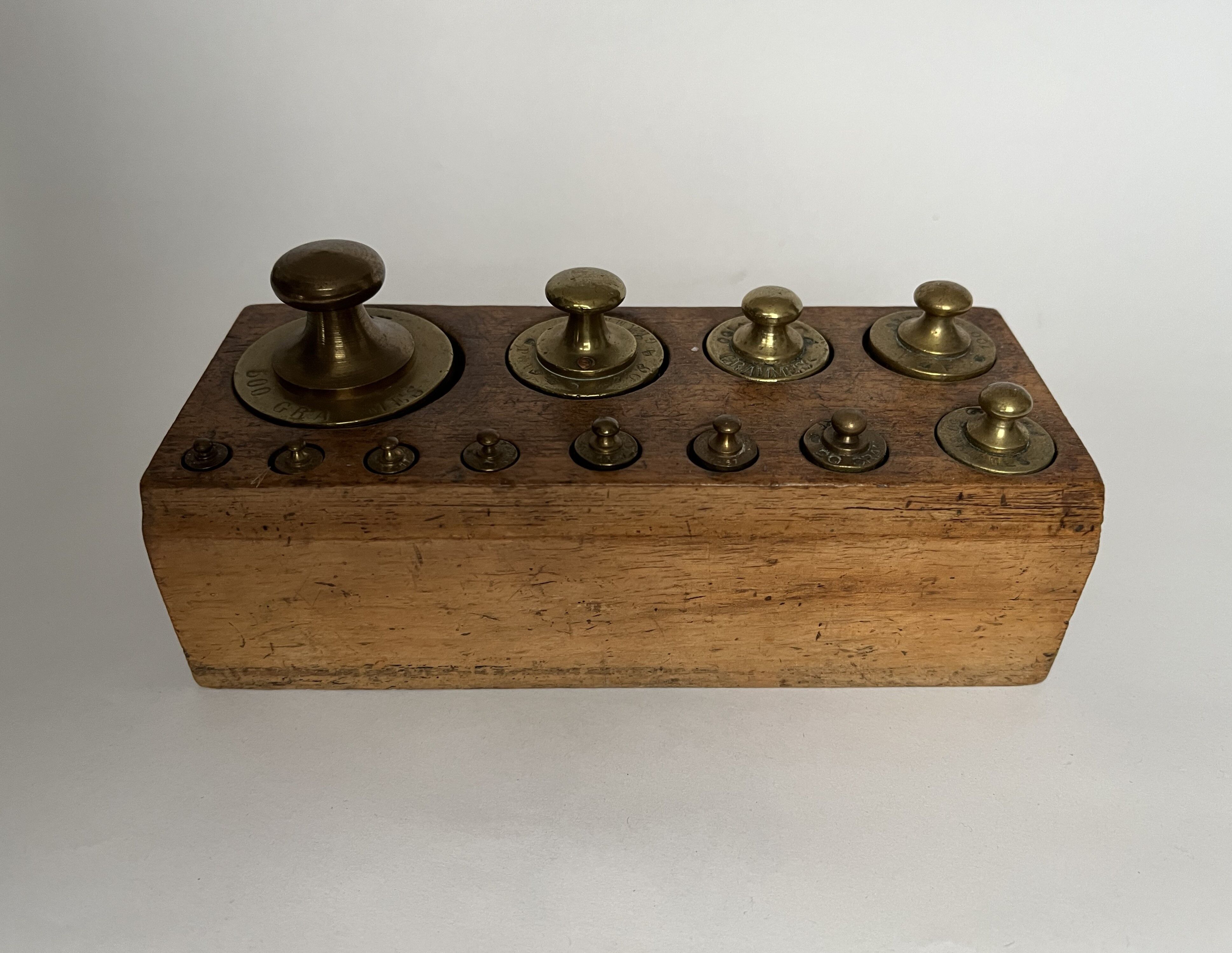 Weight box