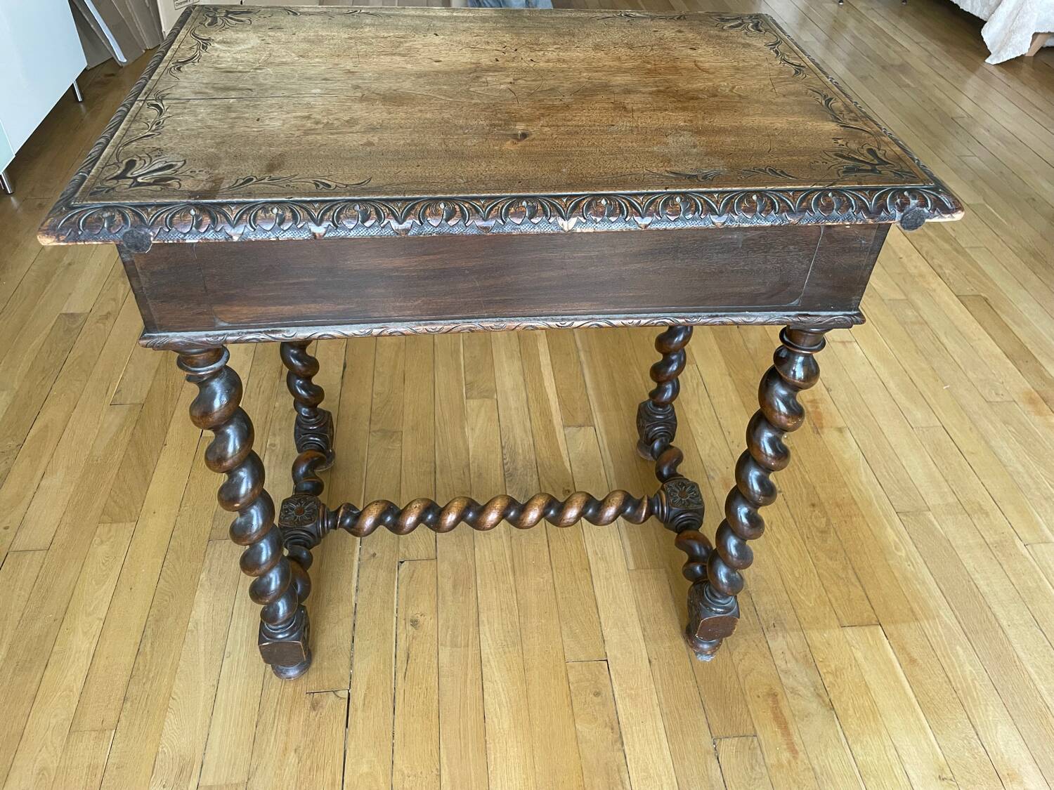 Louis XIII walnut desk – 19th century