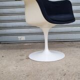 Tulip armchair by Eero Saarinen for Knoll