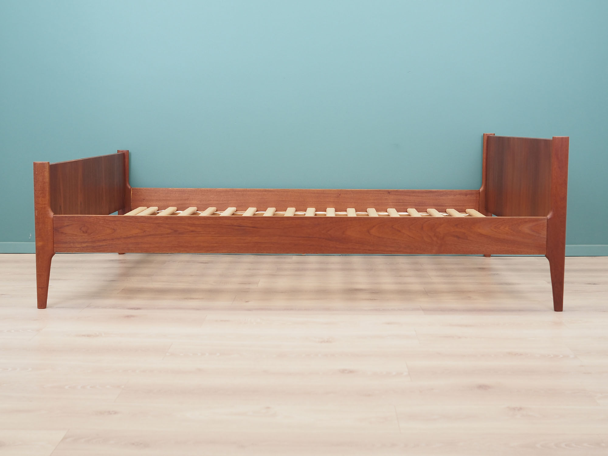 Teak bed, Danish design, 70's, Denmark