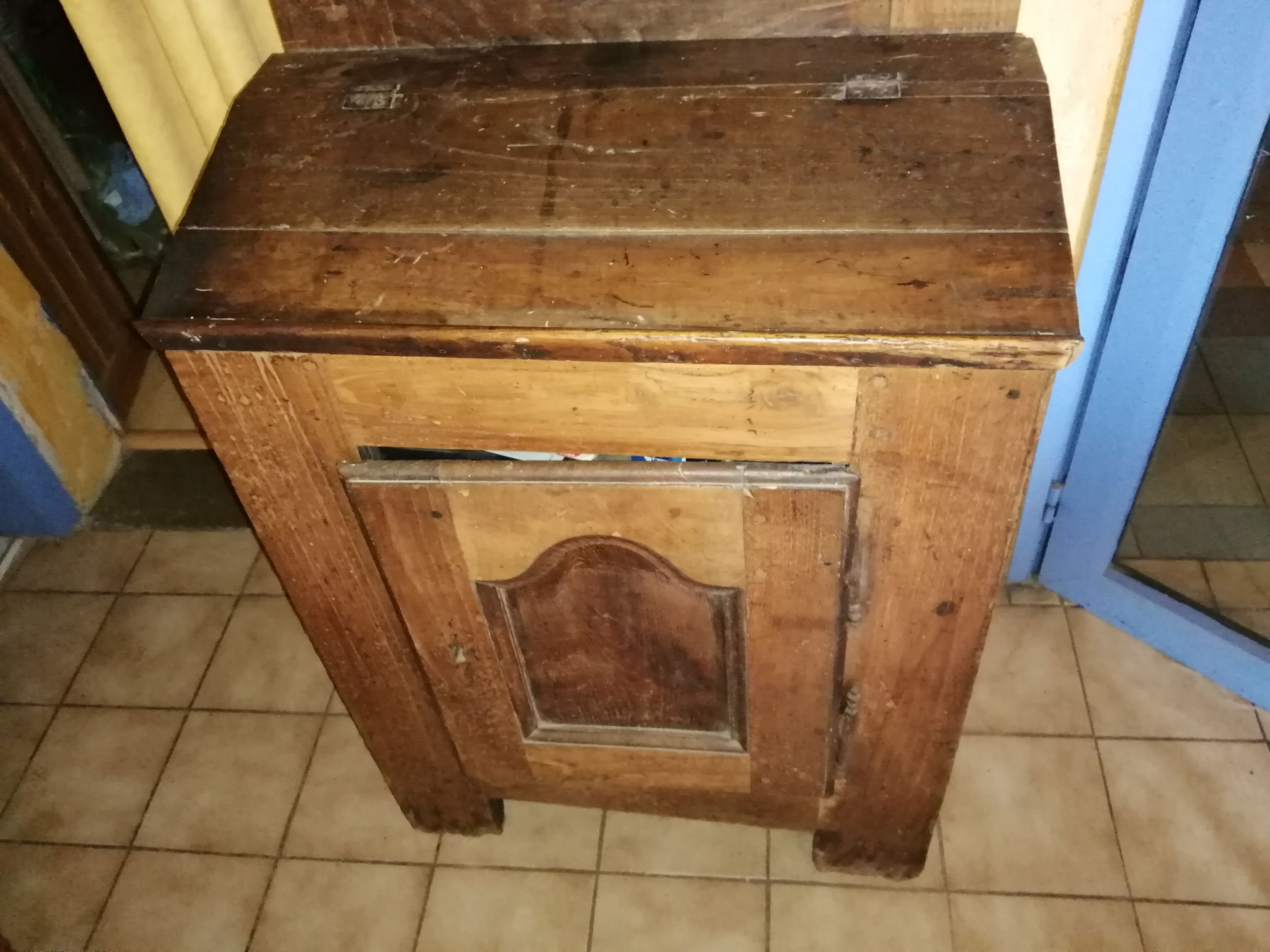 French Oratory prayer storage cabinet in walnut