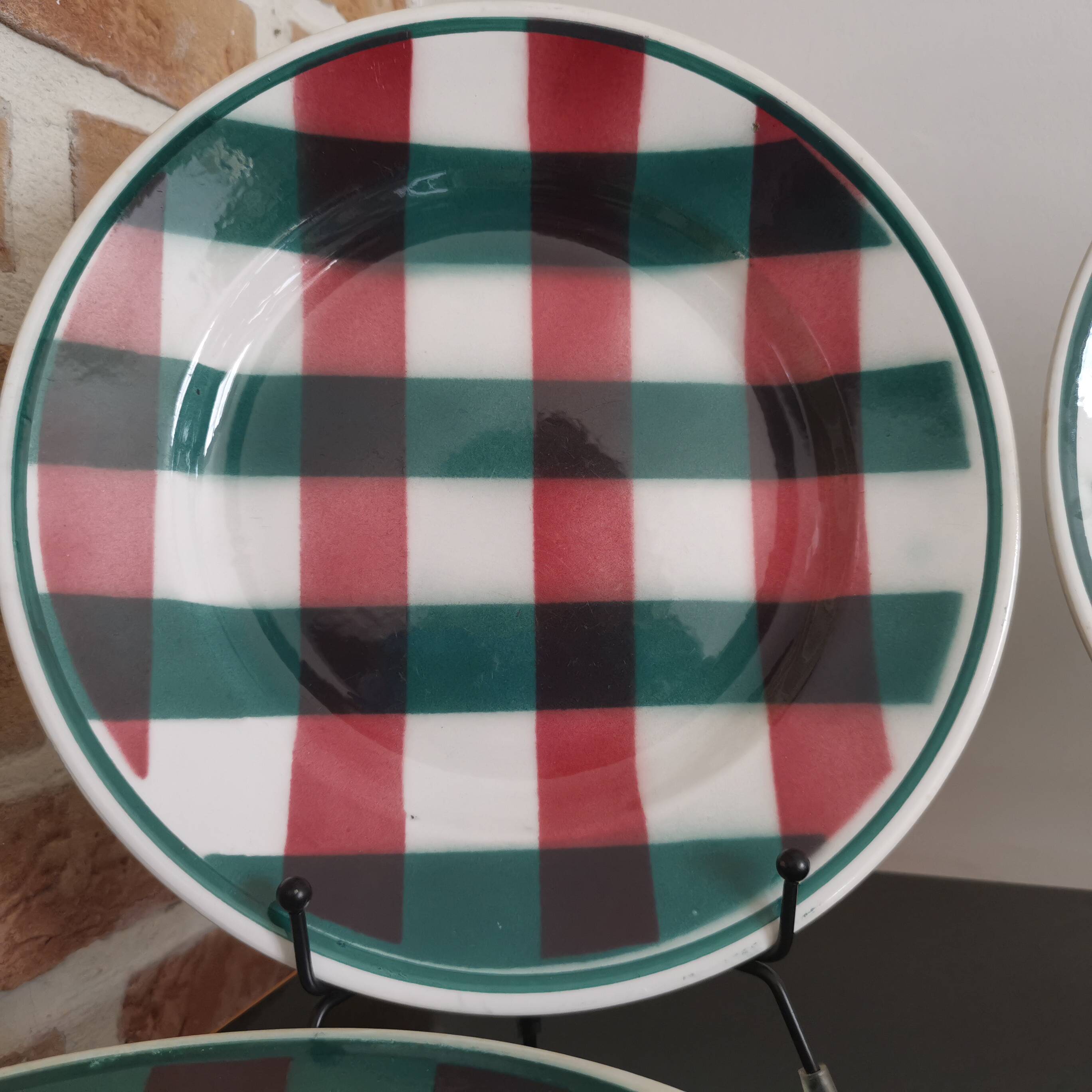 8 assiettes semi creuses de la Faïencerie Nouvelle de Givors France