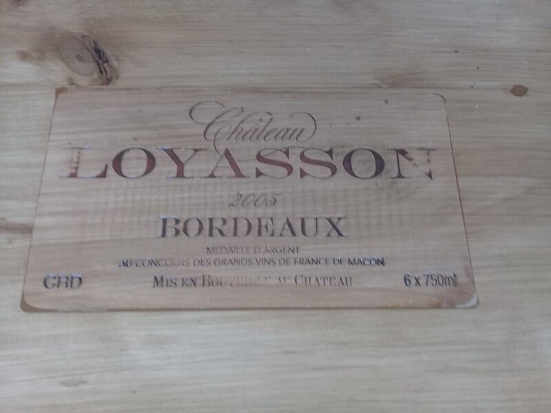 Bistro table feet in iron cast and solid wood tray