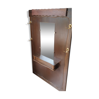 Entrance cloakroom