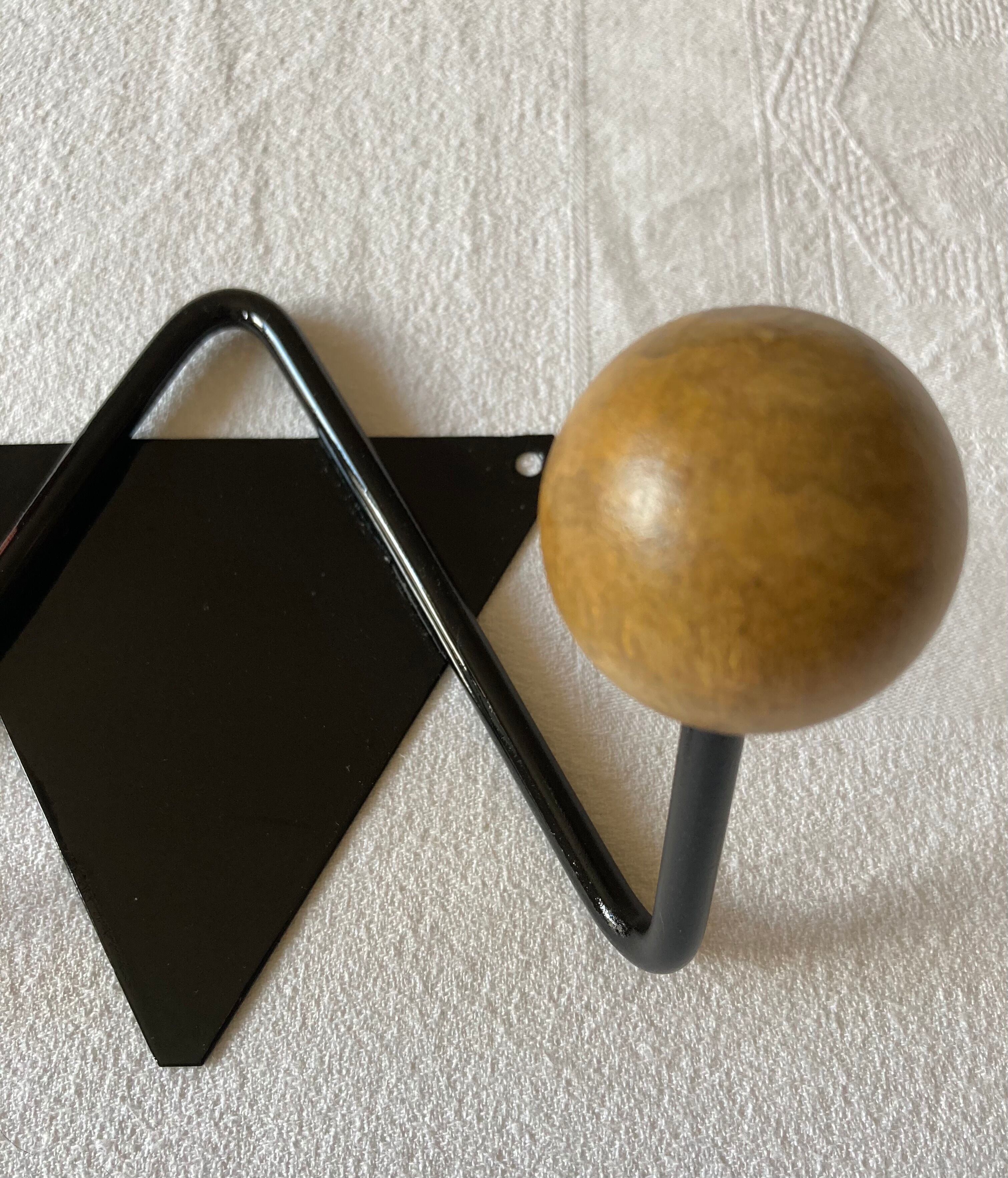 Vintage triangle hook 2 supports