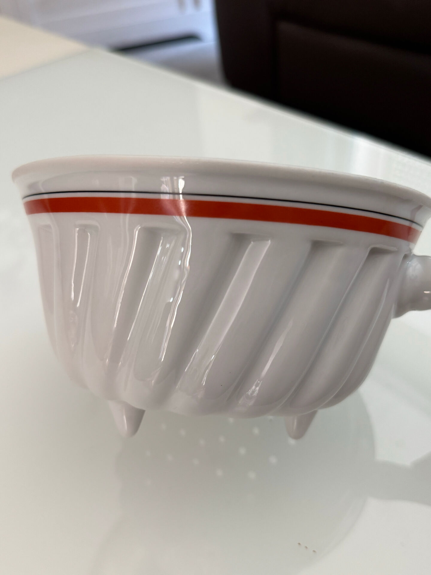 Porcelain fruit bowl