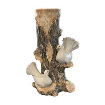 Vase with 2 doves in slipware