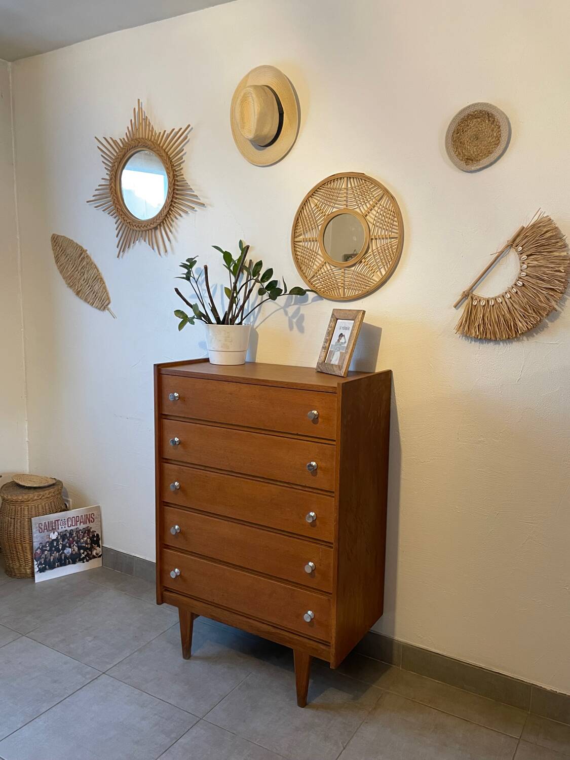 Vintage 1960s chest of drawers/dresser