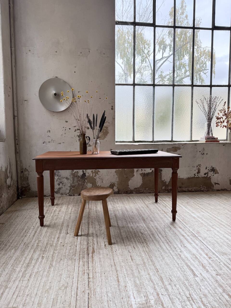 Turned leg cherry table 160cm