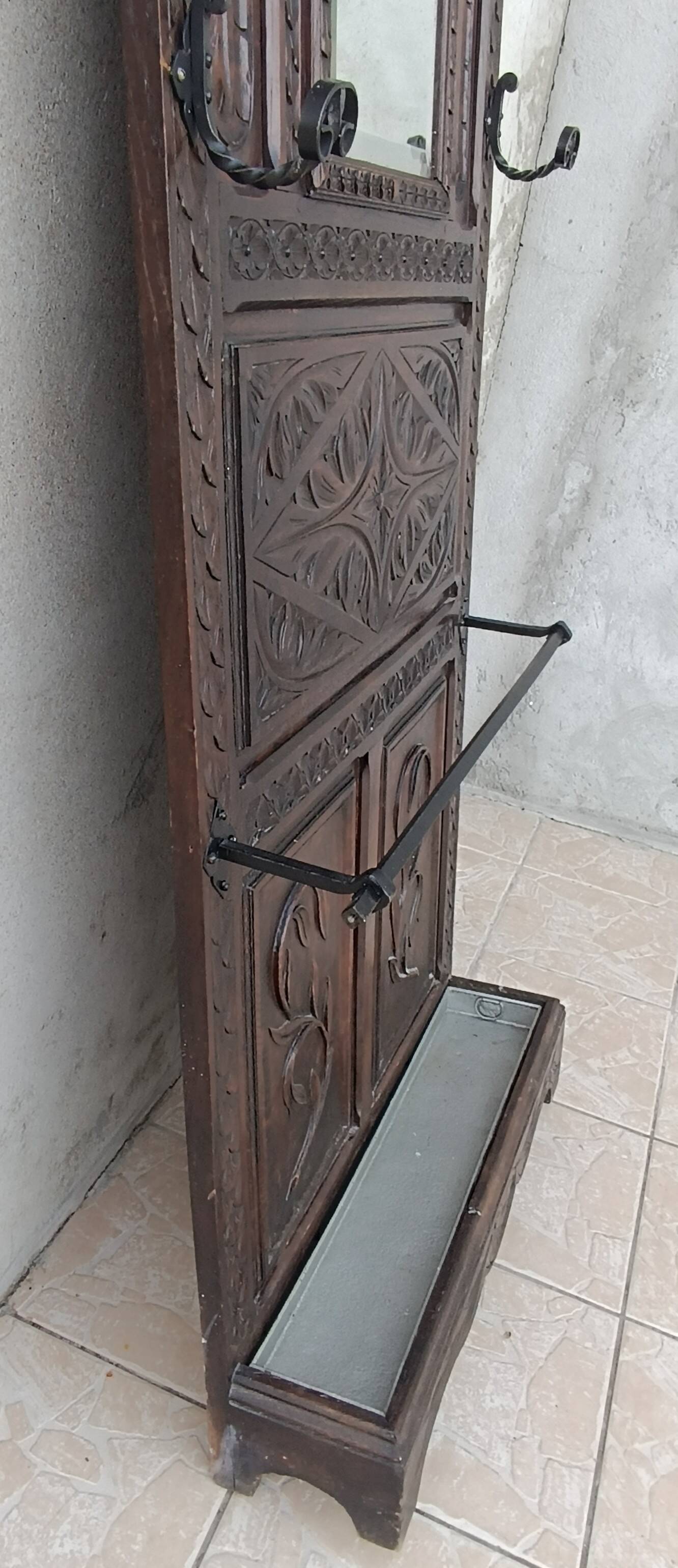 Breton coat rack in natural wood