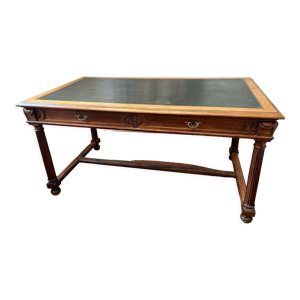 Bureau sculpté