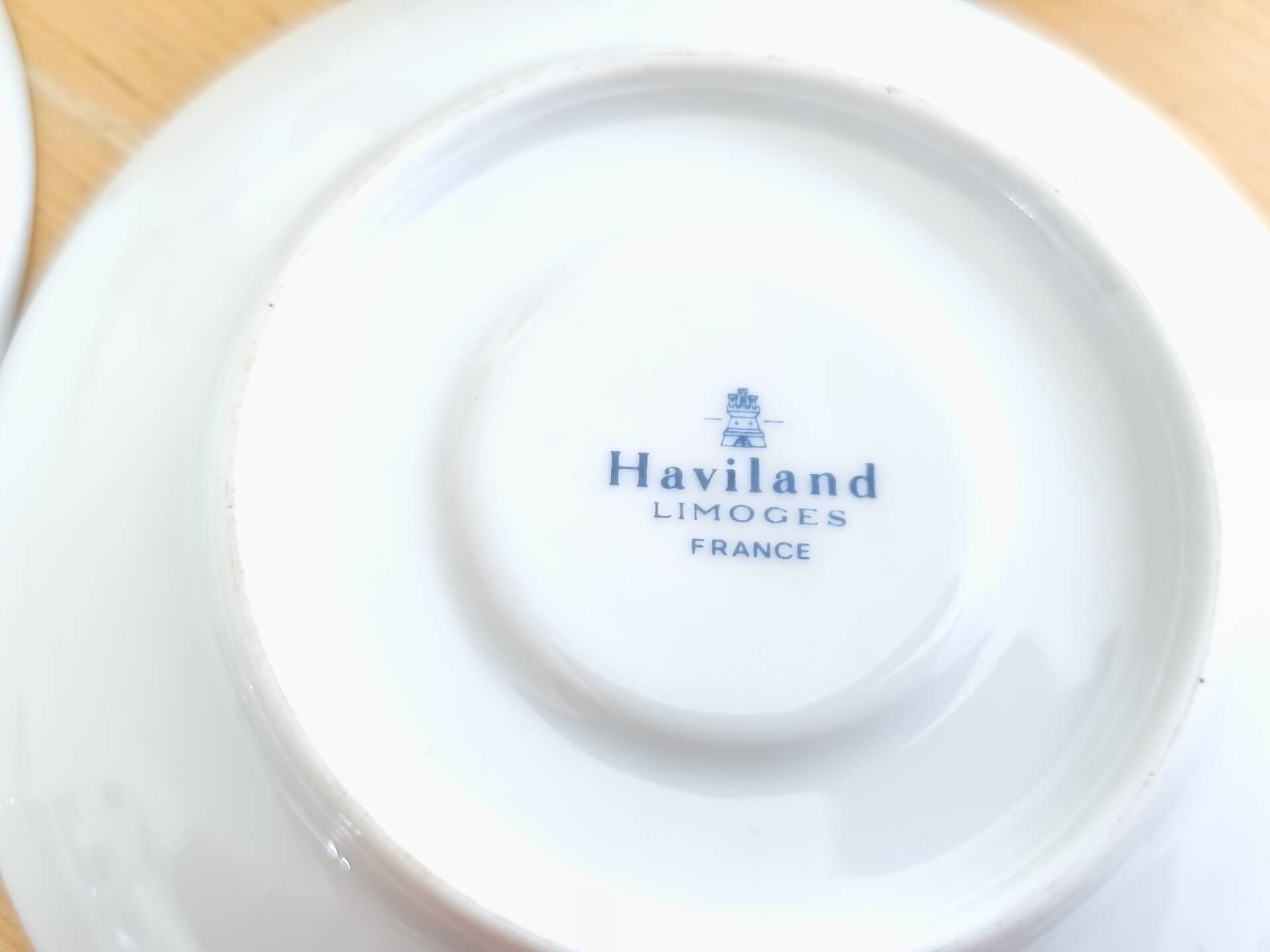 6 coffee cups and 2 saucers Haviland Limoges