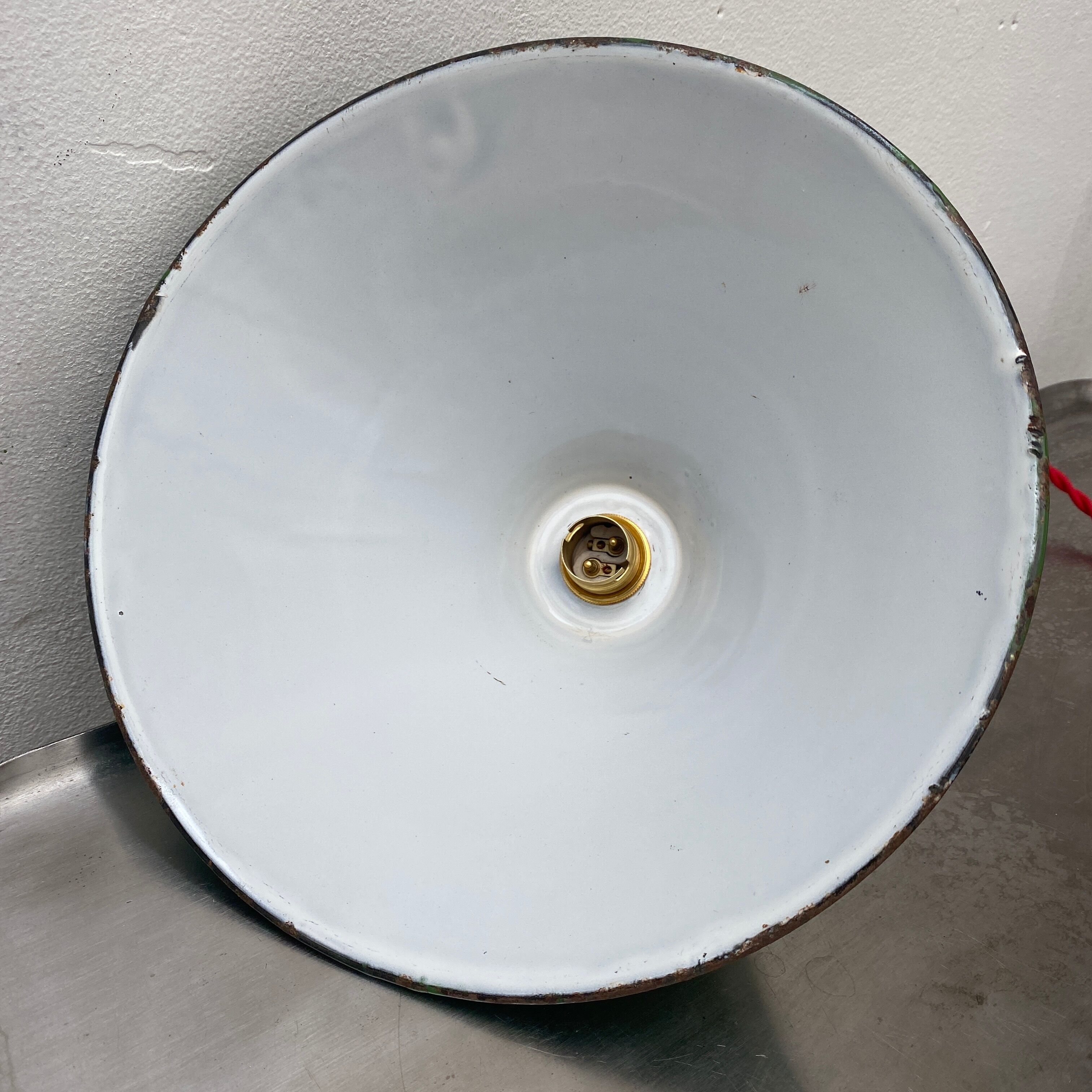 Lot 3 old industrial conical suspensions emaillees 25 cm